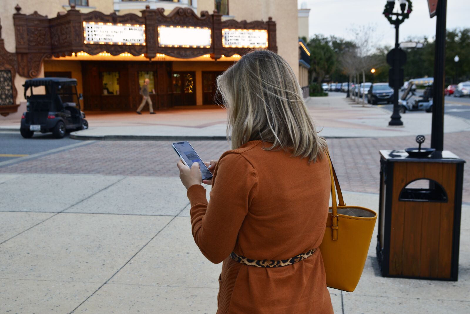 Nikon D3200 sample photo. Young, woman, phone photography