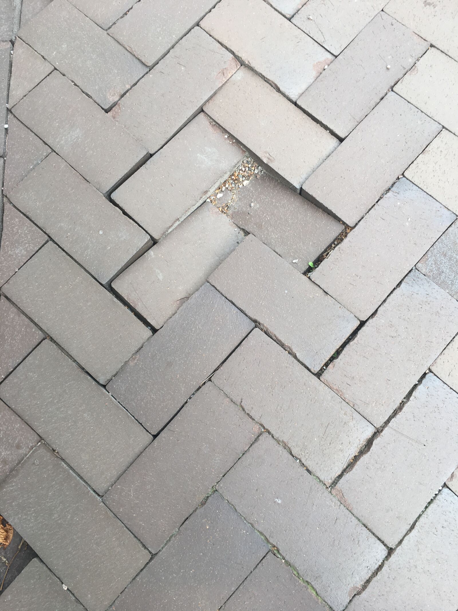 iPhone 6s Plus back camera 4.15mm f/2.2 sample photo. Stone, street, architecture photography