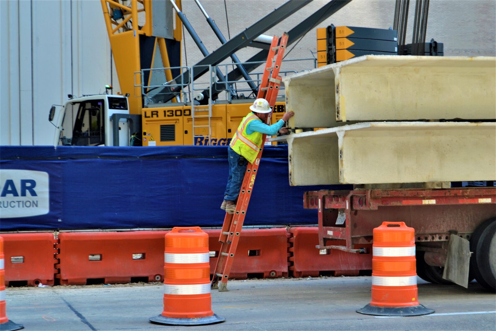 Nikon D3100 sample photo. Pillar, construction, architecture photography
