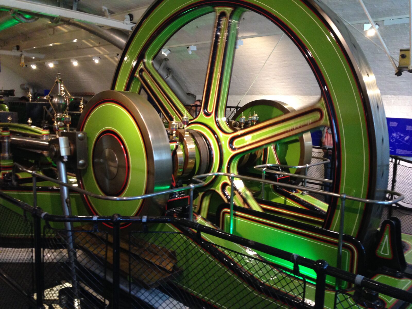 iPhone 5 back camera 4.12mm f/2.4 sample photo. Tower bridge, machine, london photography