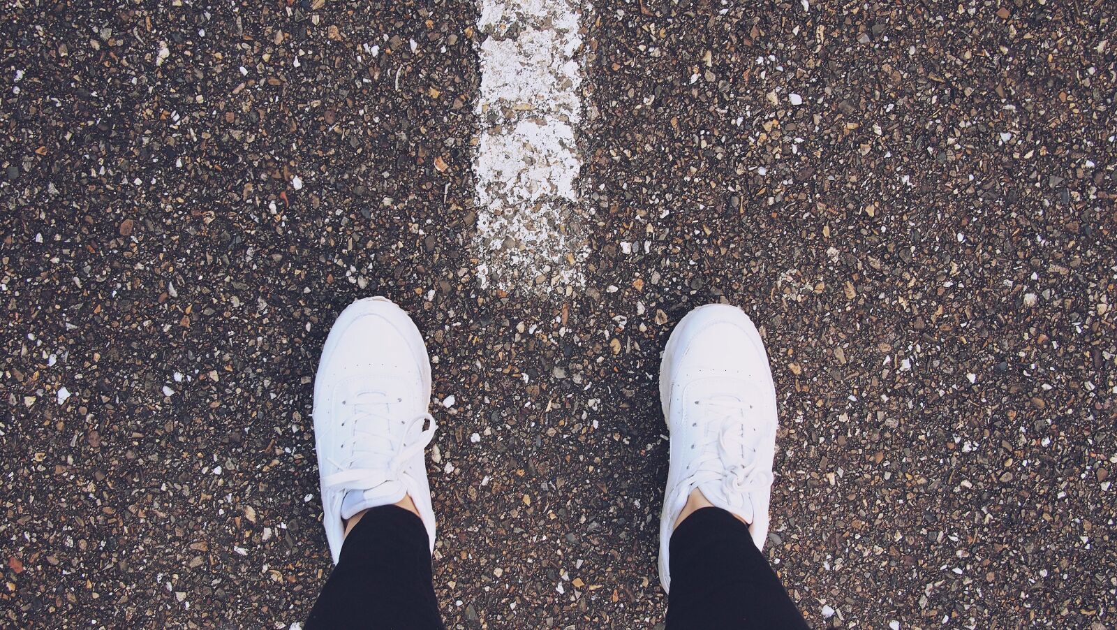 Olympus PEN E-PL1 sample photo. Shoes, sneakers, fashion photography