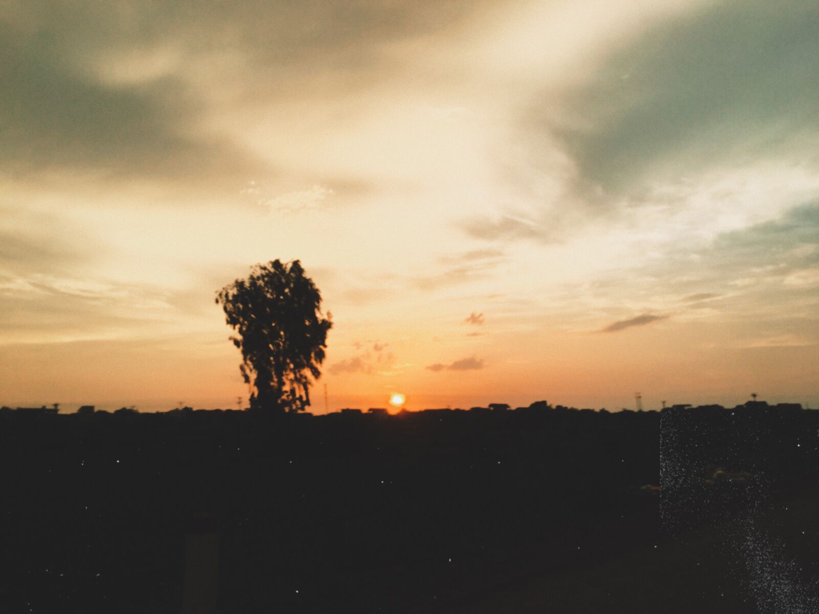 iPhone 6s Plus back camera 4.15mm f/2.2 sample photo. Sunset, sky, clouds photography