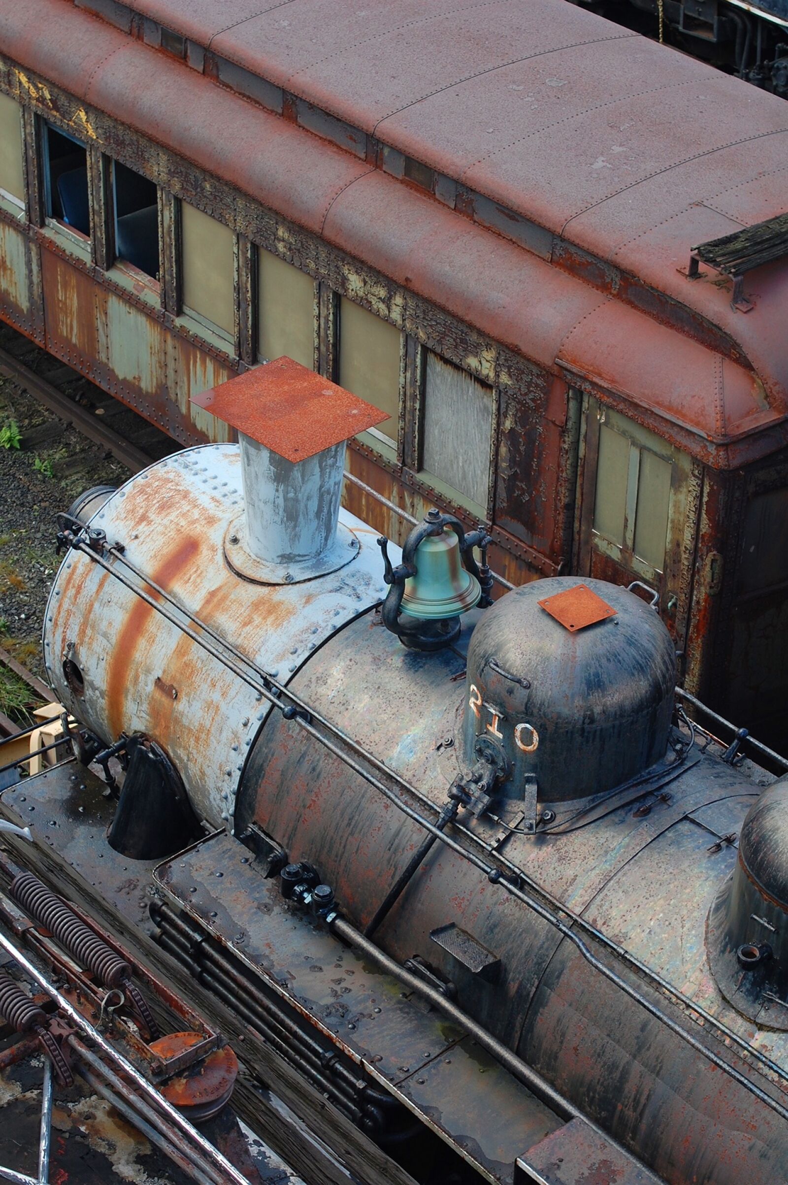 Nikon D40 sample photo. Train yard, transportation, train photography