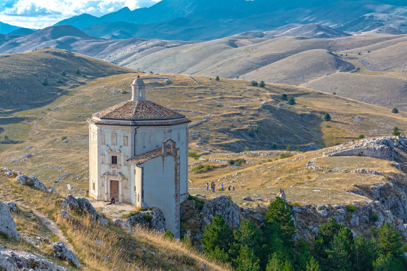 Nikon D5200 sample photo. Abruzzo, holiday, mountain photography