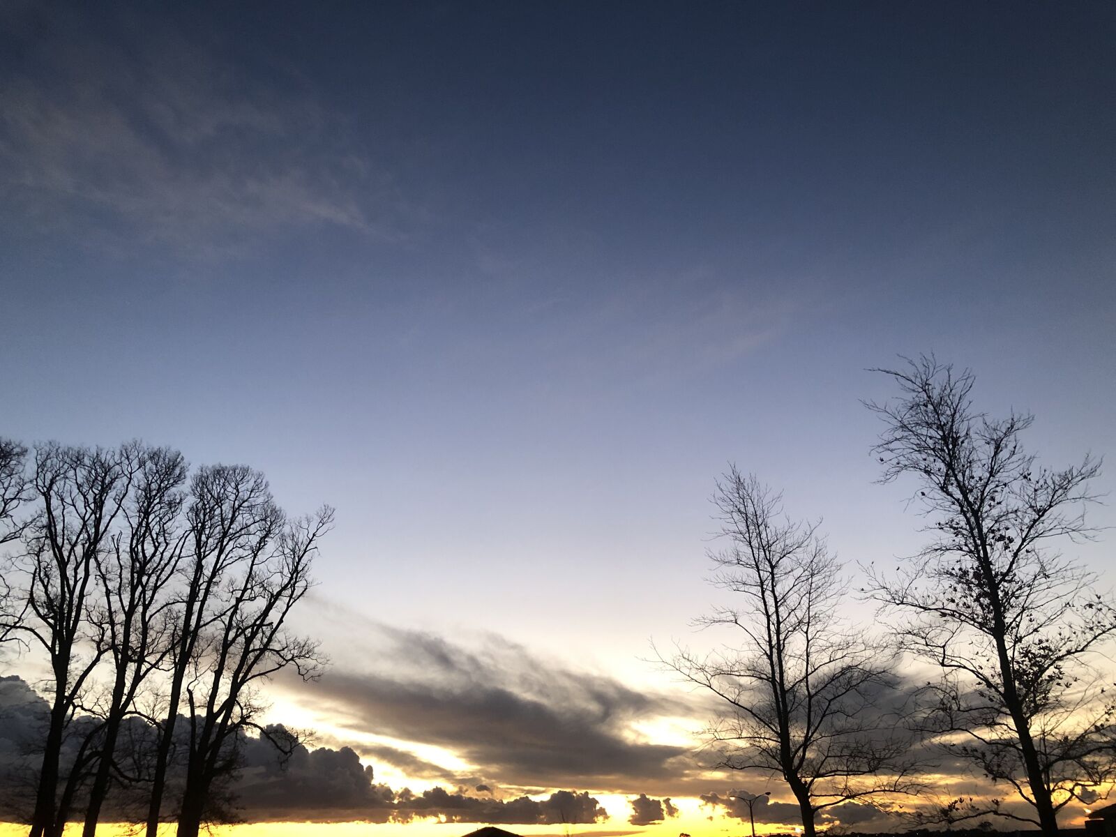 iPhone X back dual camera 4mm f/1.8 sample photo. Sunset, sky, nature photography