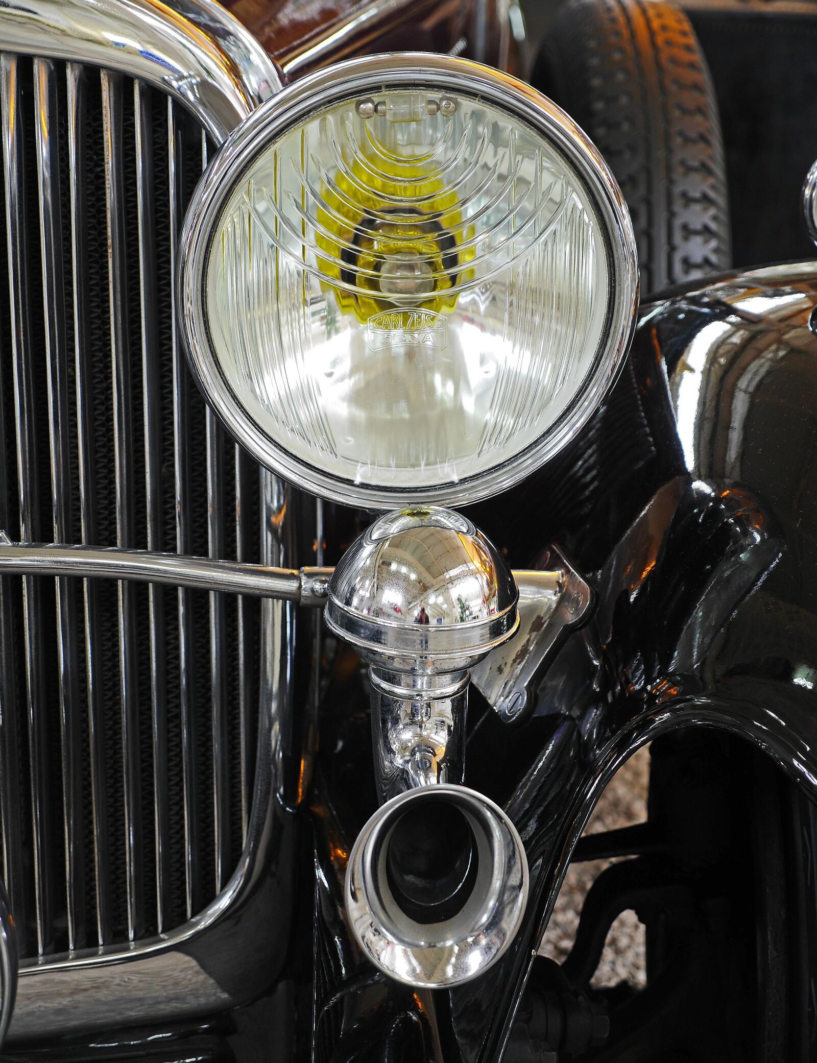 Panasonic Lumix DMC-GH3 sample photo. Museum, oldtimer, maybach photography