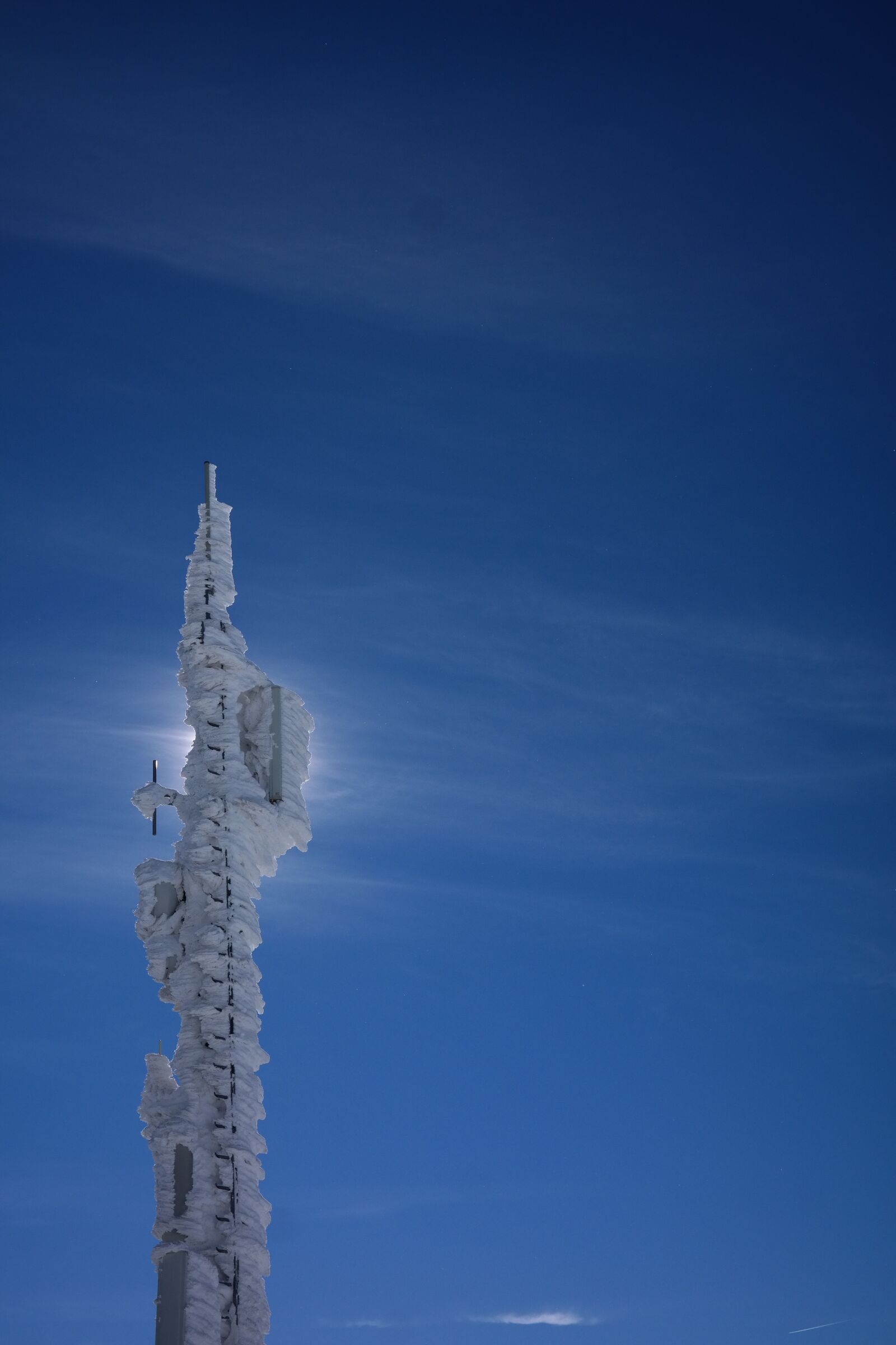 Samsung NX300 sample photo. Transmission tower, radio tower photography