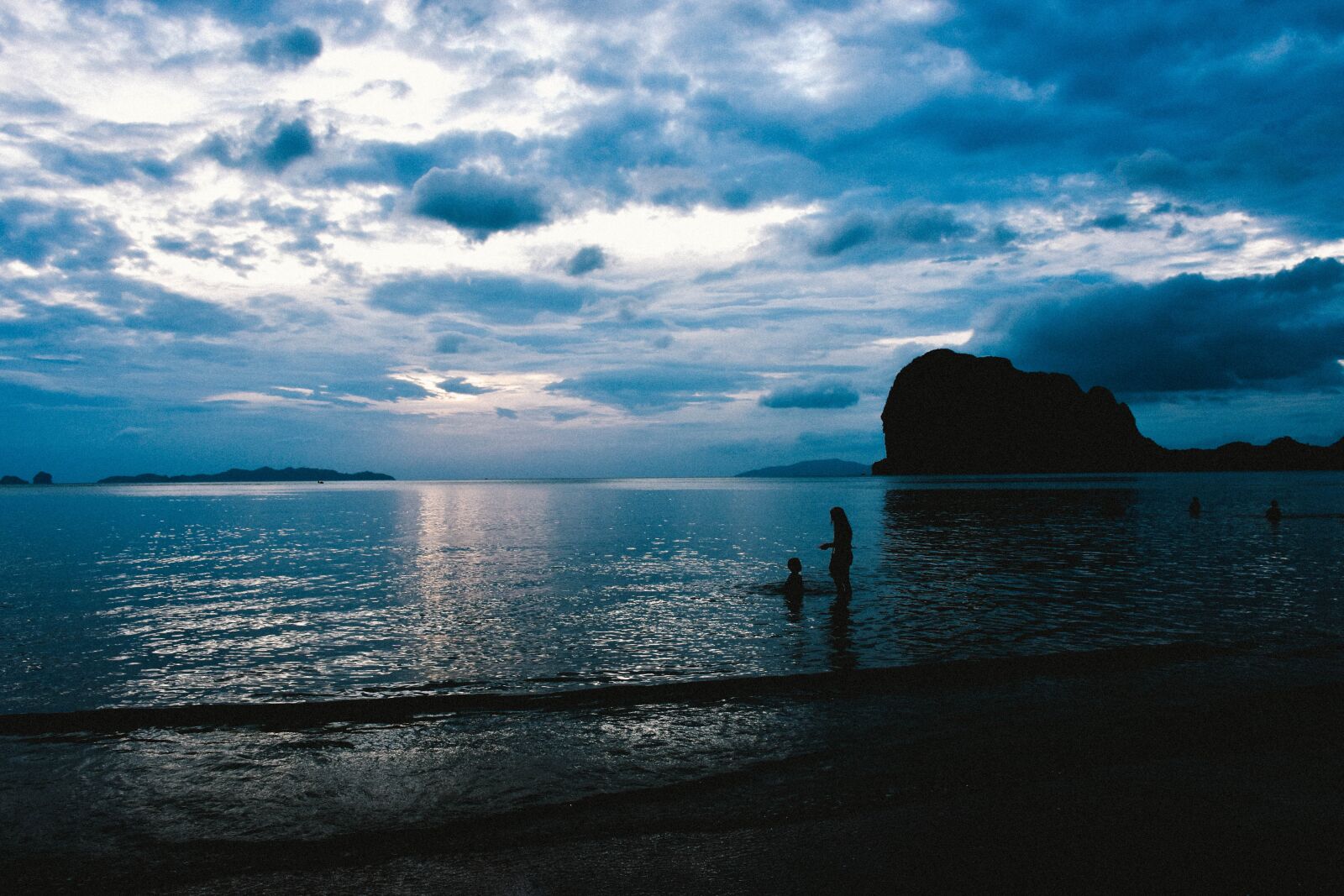 Nikon D5500 sample photo. Sea, kids, holidays photography