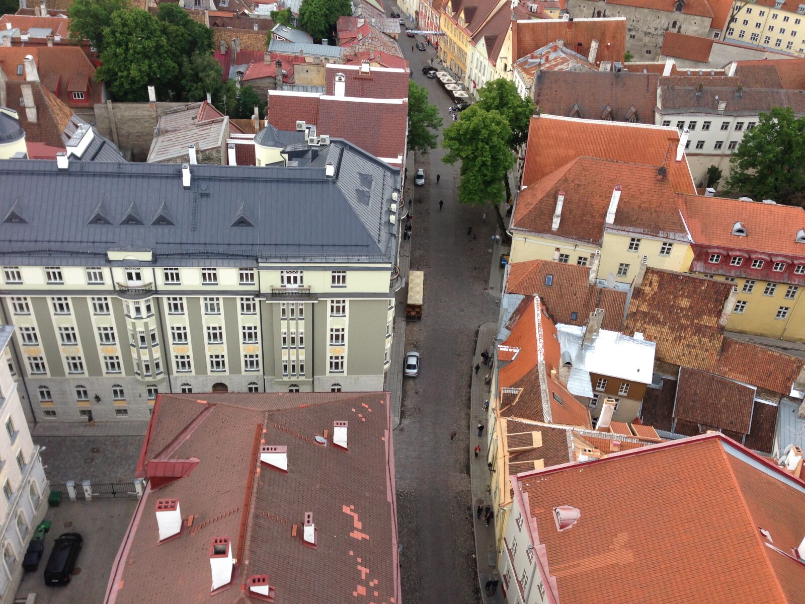 Apple iPhone 5 sample photo. Tallinn, city, street photography
