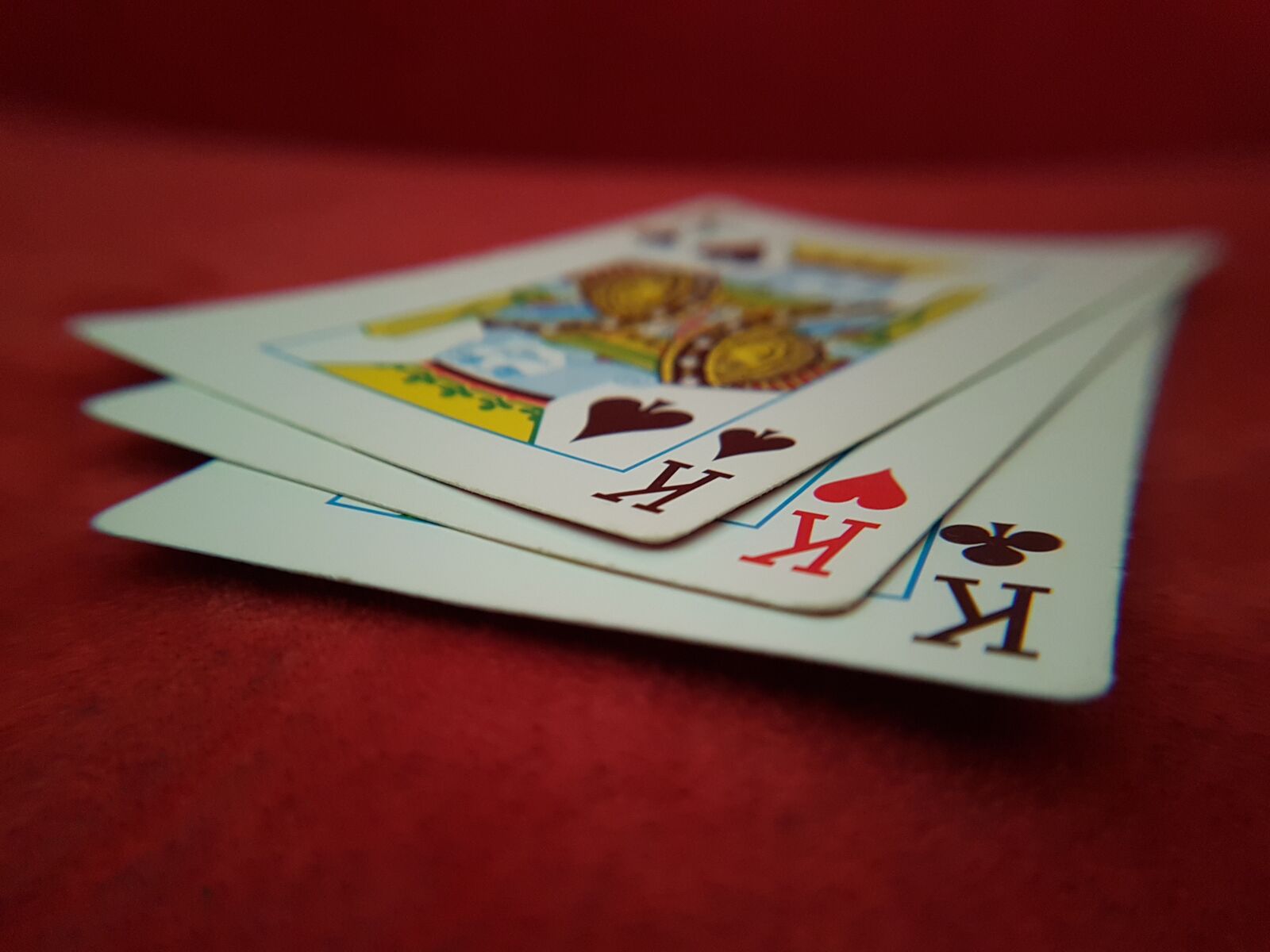 Samsung Galaxy S7 Edge sample photo. Three, cards, play photography