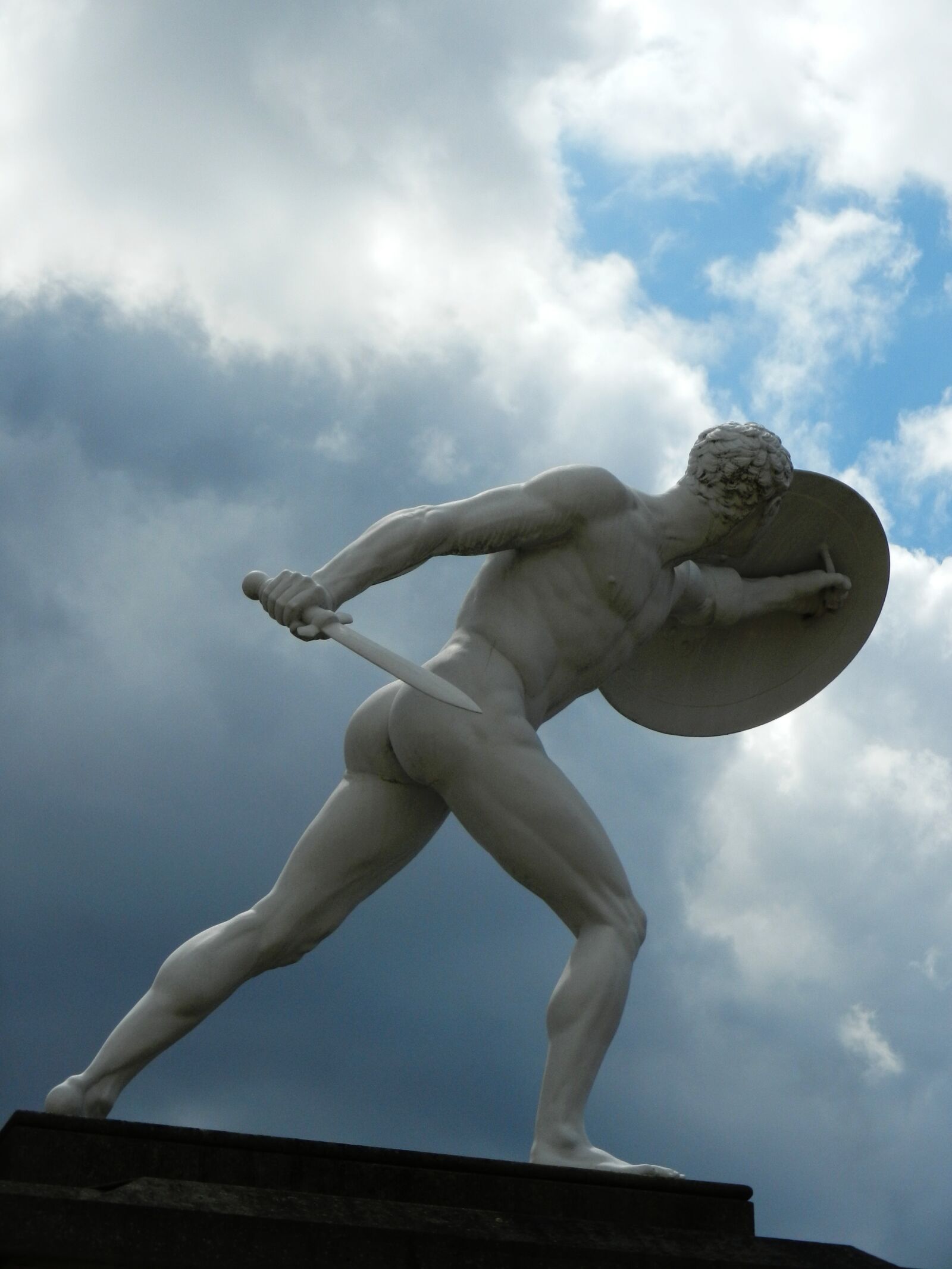 Nikon Coolpix S9100 sample photo. Germany, sculpture, the statue photography