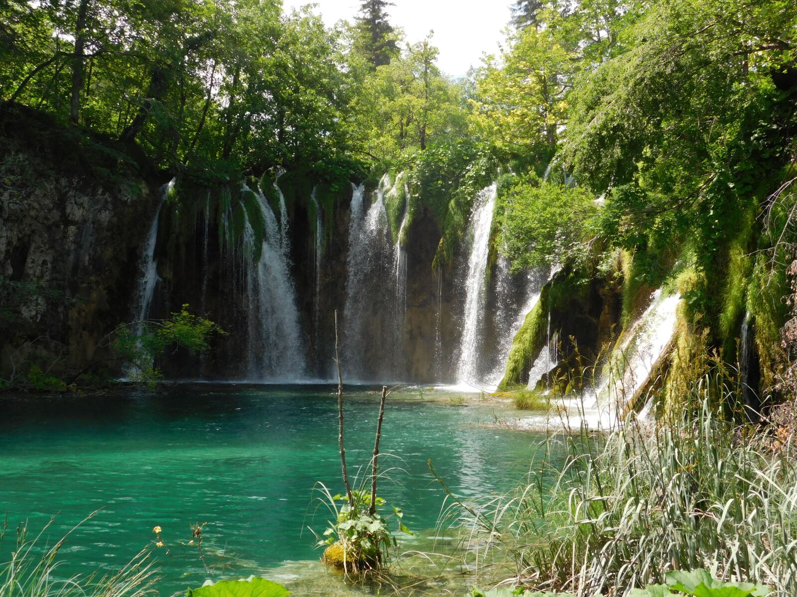 Nikon Coolpix L840 sample photo. Lake, waterfall, nature photography