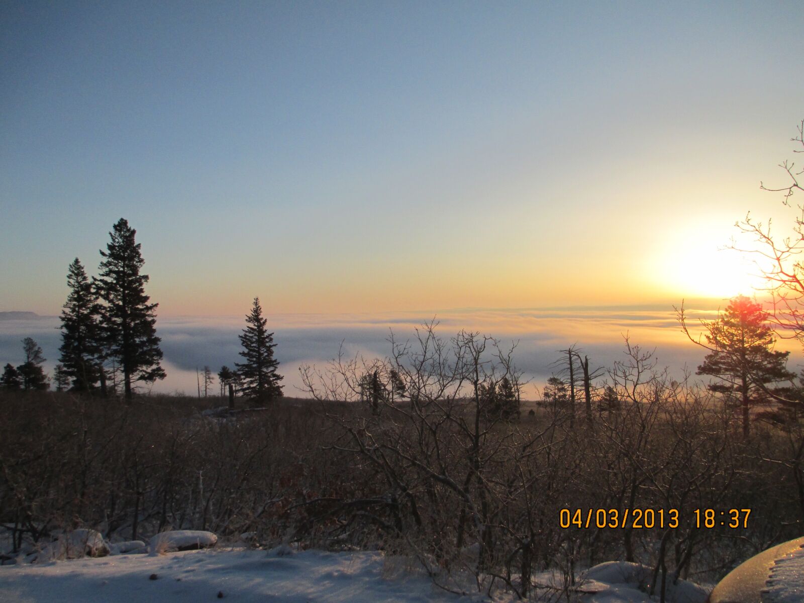 Canon PowerShot A4000 IS sample photo. Mountain, sky, sun photography