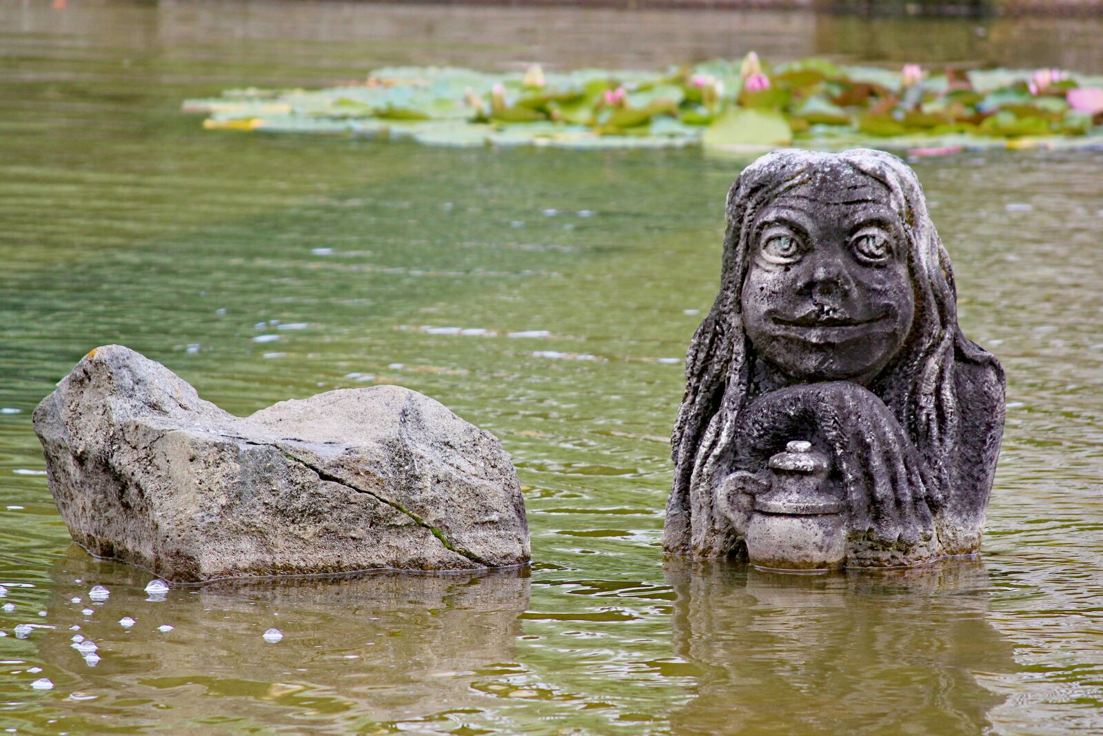 Canon EOS 550D (EOS Rebel T2i / EOS Kiss X4) sample photo. Statue, the water sprite photography