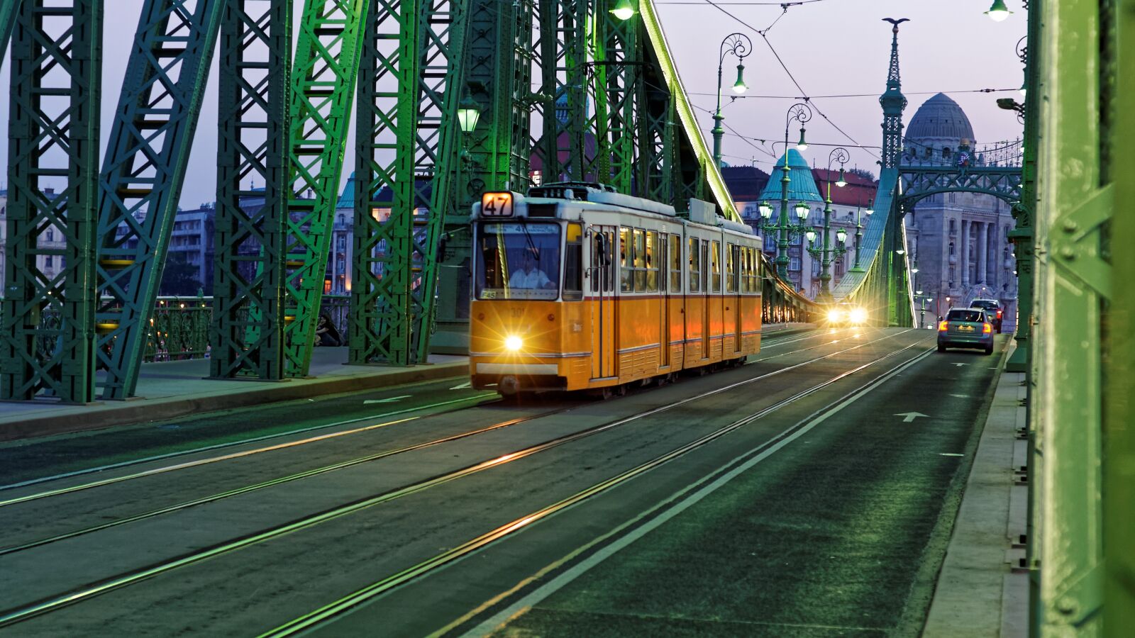 Nikon D90 sample photo. Tram, budapest, hungary photography