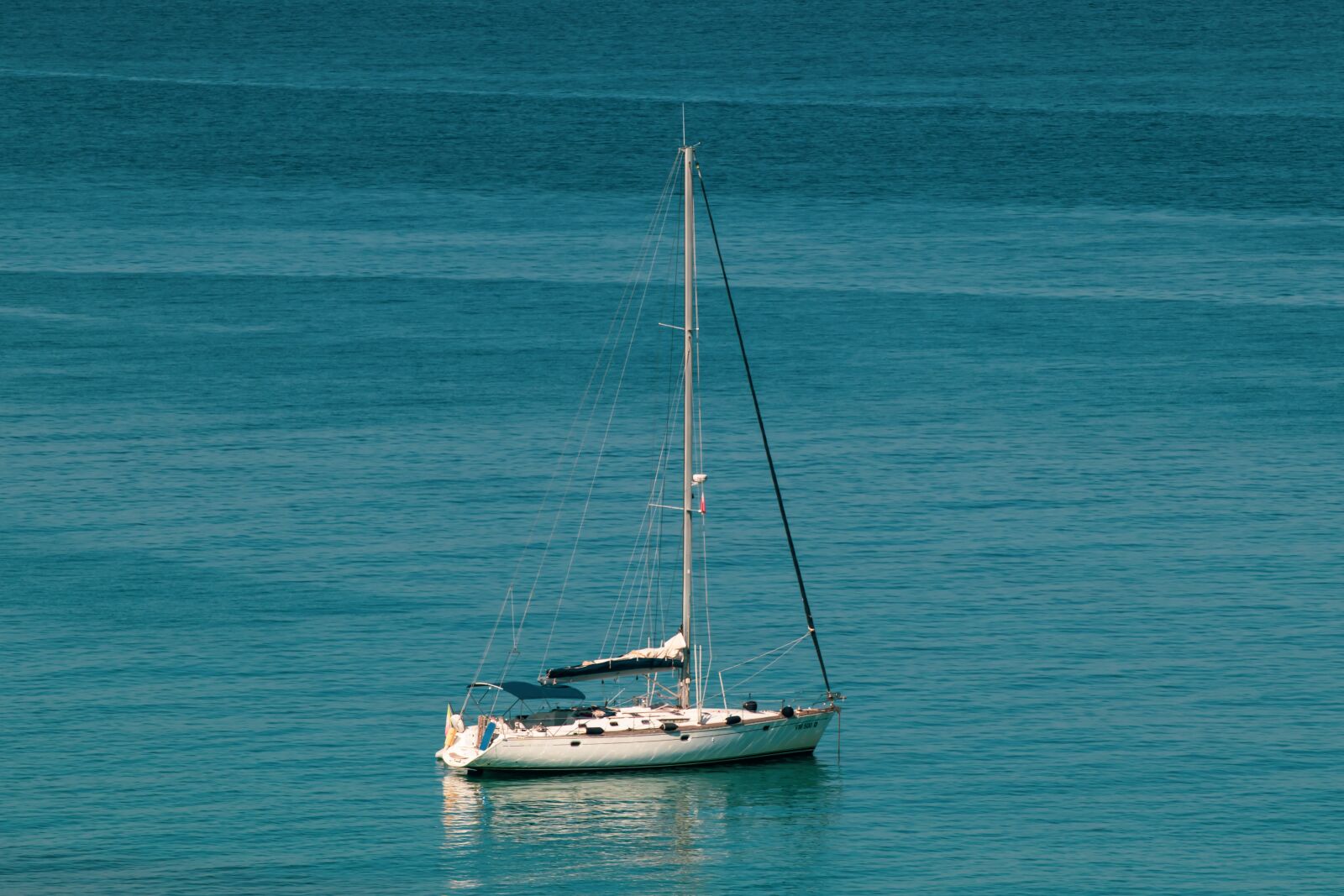 Canon EOS 200D (EOS Rebel SL2 / EOS Kiss X9) sample photo. Sailing vessel, ship, sea photography