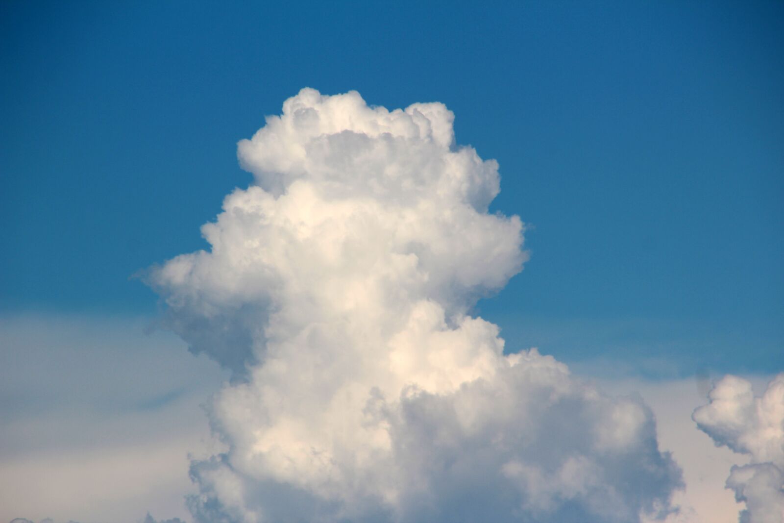 Canon EOS 600D (Rebel EOS T3i / EOS Kiss X5) sample photo. Clouds, sky, cloud photography