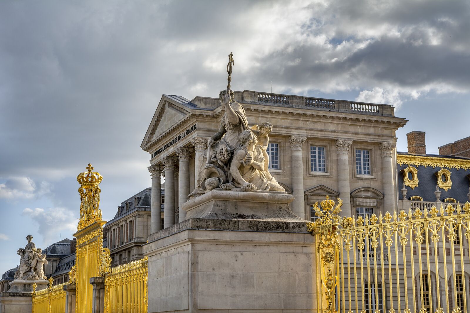 Nikon D5200 sample photo. Marseilles, paris, architecture photography