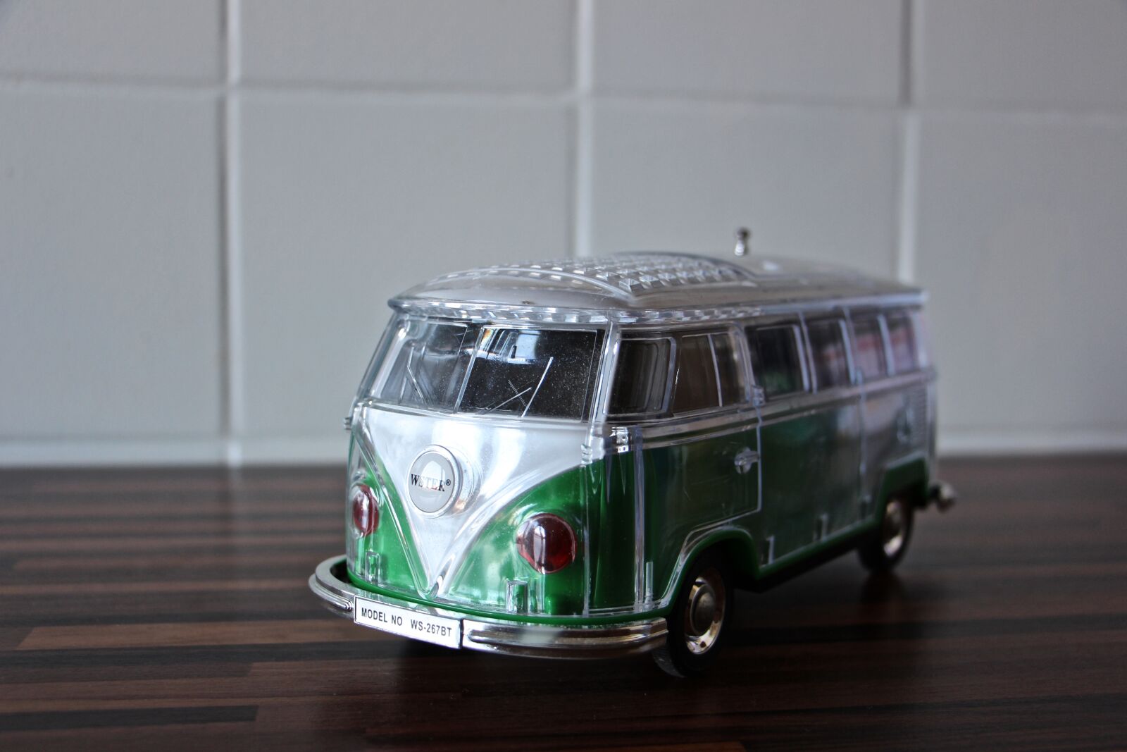 Canon EOS 700D (EOS Rebel T5i / EOS Kiss X7i) sample photo. Bulli, vw, model photography