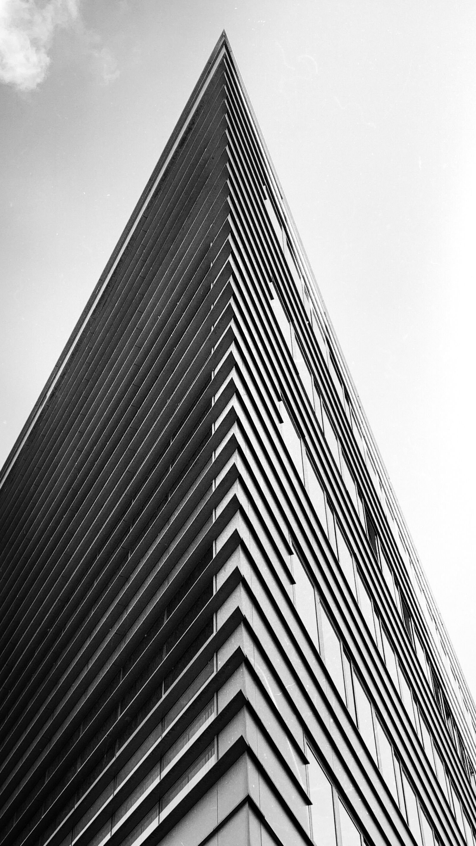 Apple iPhone XR sample photo. Building, perspective, architecture photography