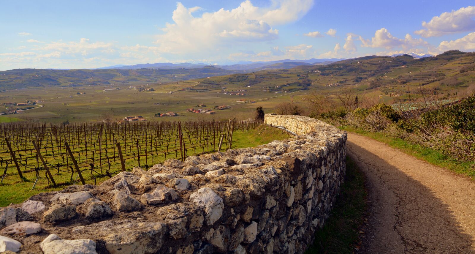 Nikon D7100 sample photo. Hill, road, sassi photography