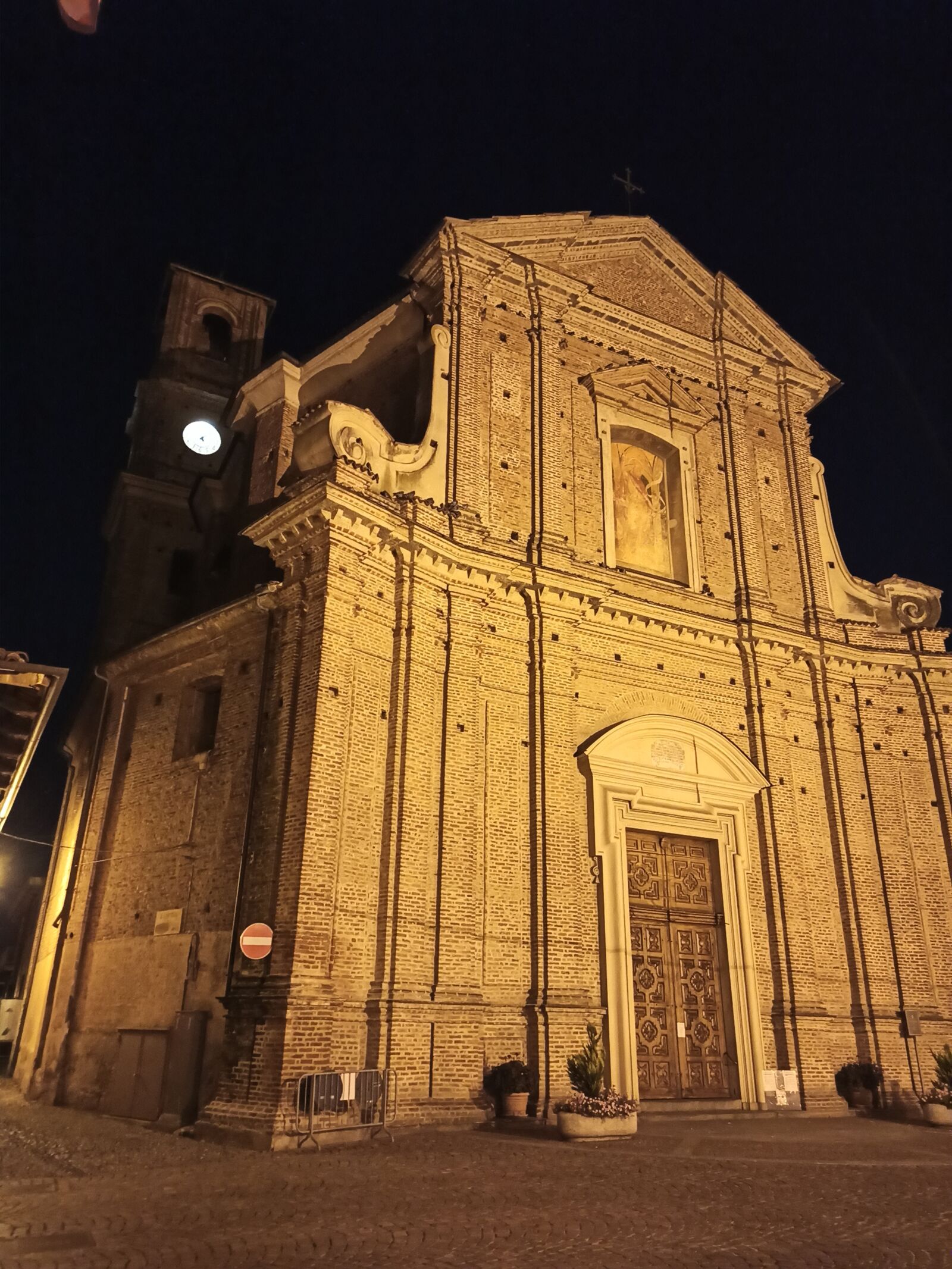 Xiaomi Redmi Note 8 Pro sample photo. Church, architecture, italy photography
