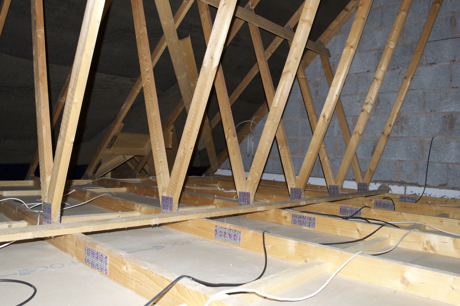 Nikon D3200 sample photo. Attic, clearance, insulation, loft photography