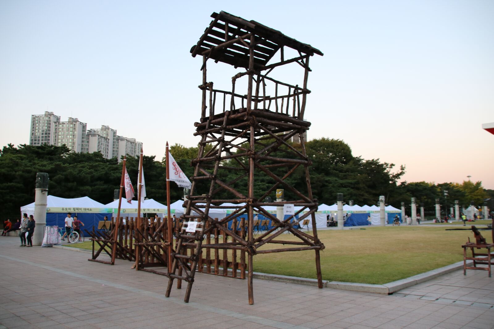 Canon EOS 750D (EOS Rebel T6i / EOS Kiss X8i) sample photo. Ha, festival, park photography