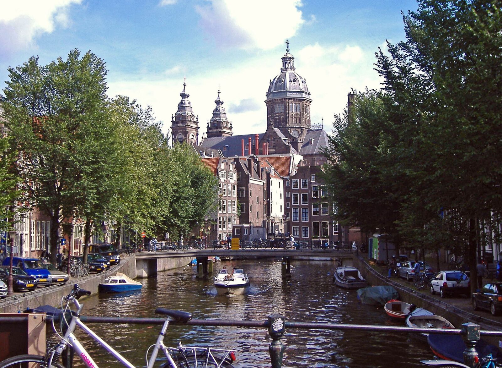 Fujifilm FinePix A345 sample photo. Amsterdam, canal, centrum photography
