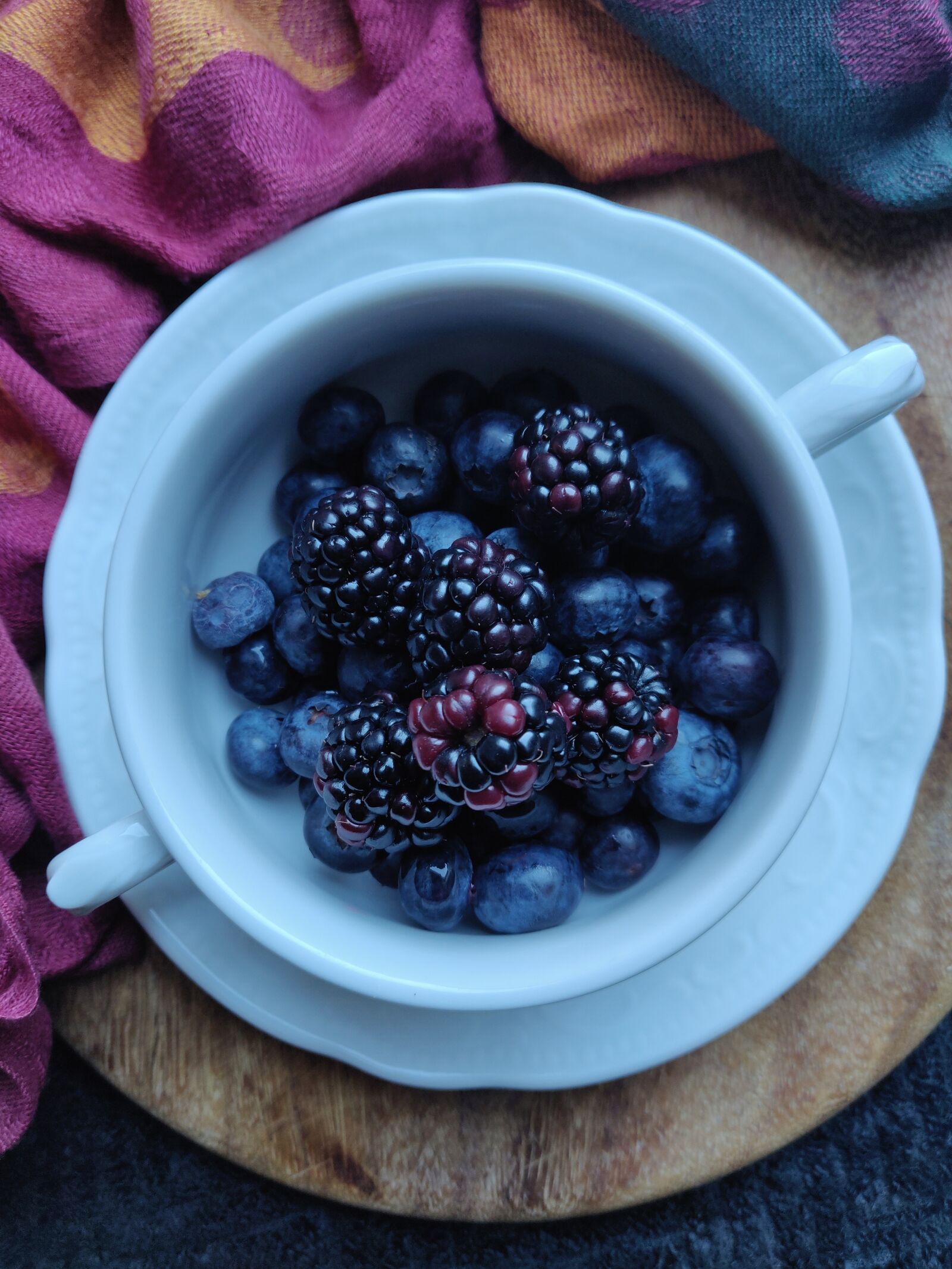 OnePlus A6000 sample photo. Berries, blueberry, marion berry photography
