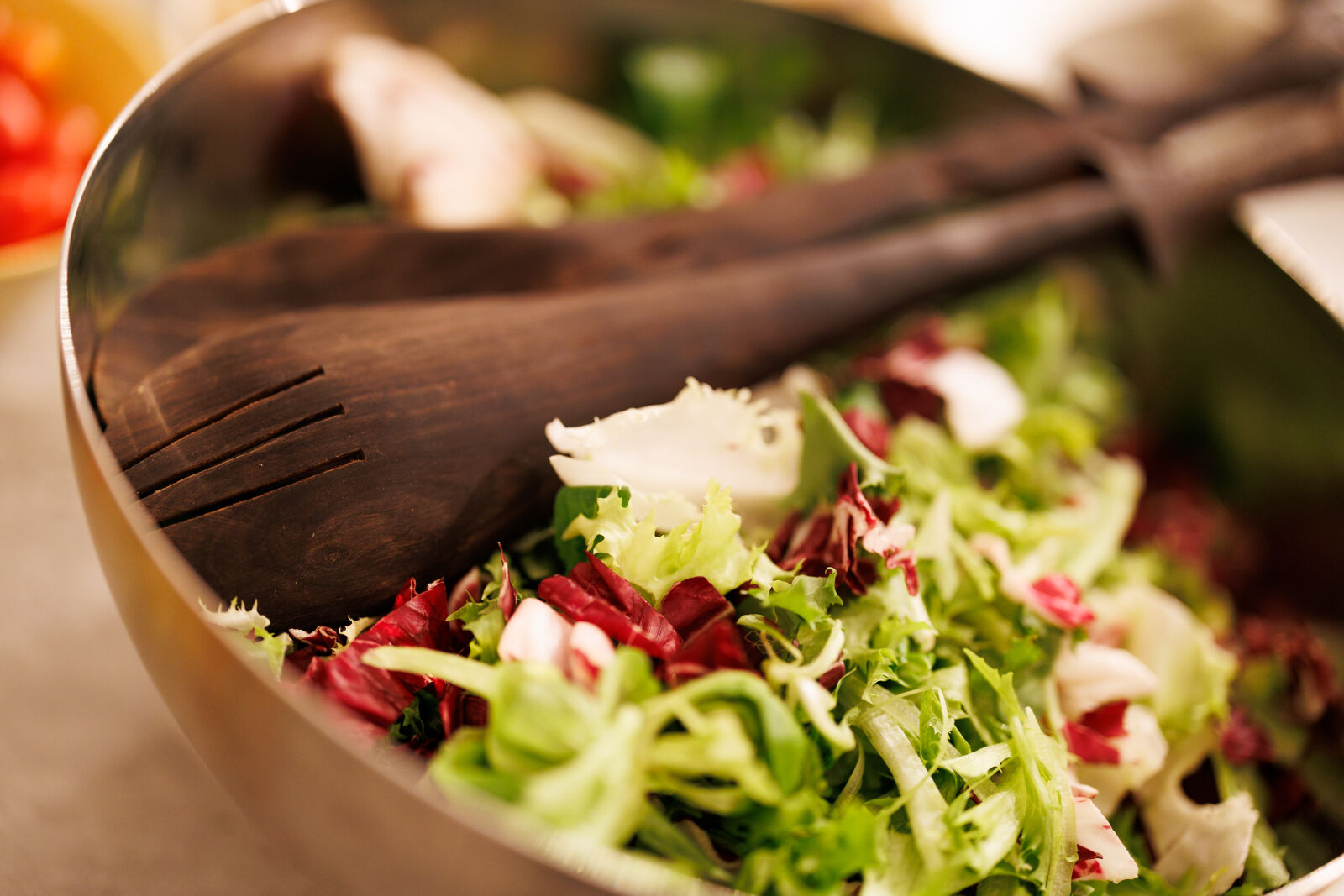 Canon EOS R6 II sample photo. Salad serving photography