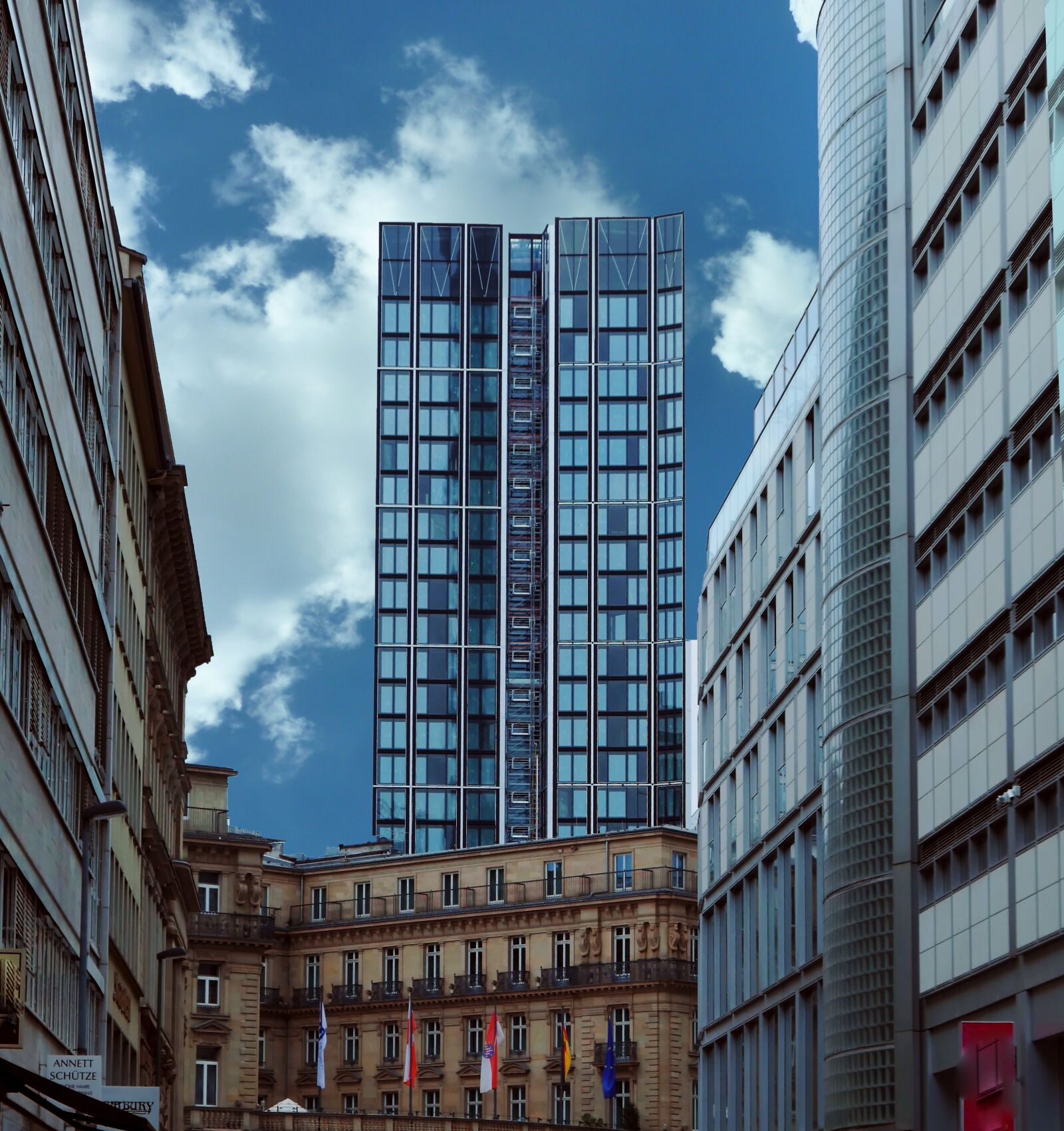 Panasonic Lumix DMC-LX10 (Lumix DMC-LX15) sample photo. Architecture, frankfurt, houses photography