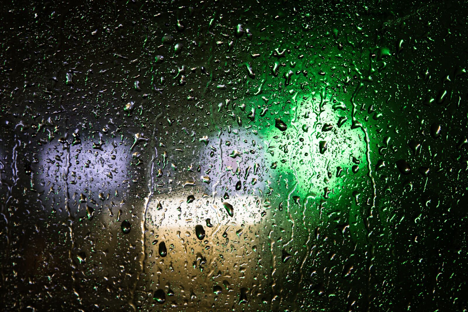 Canon EOS 7D Mark II sample photo. Night, drops, rain photography