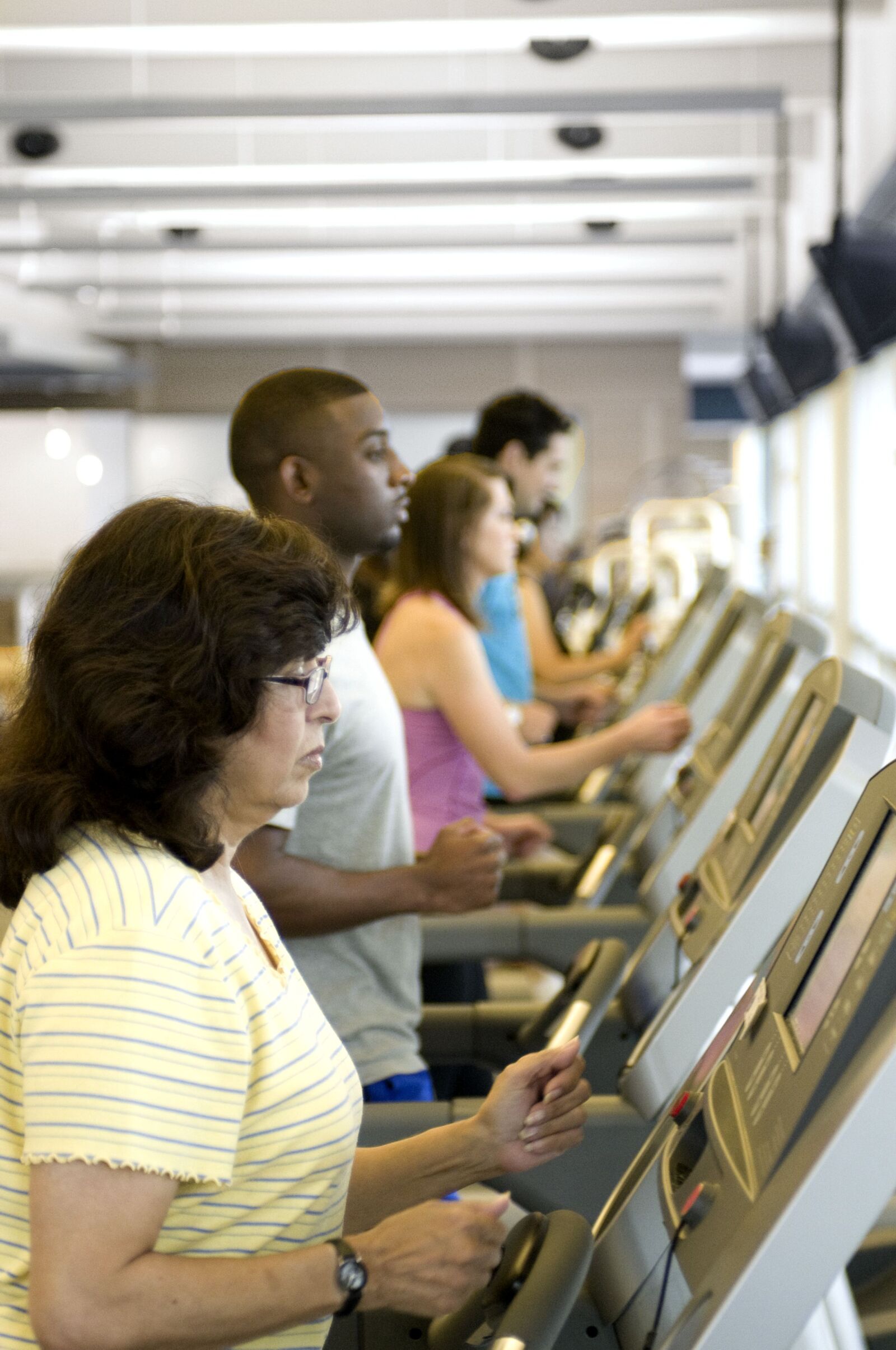 Nikon D300 sample photo. Fitness, attendees, making, treadmills photography