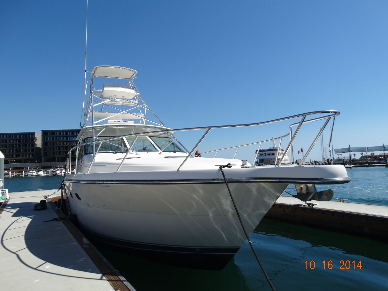 Sony Cyber-shot DSC-HX300 sample photo. Boat, marina, dock photography