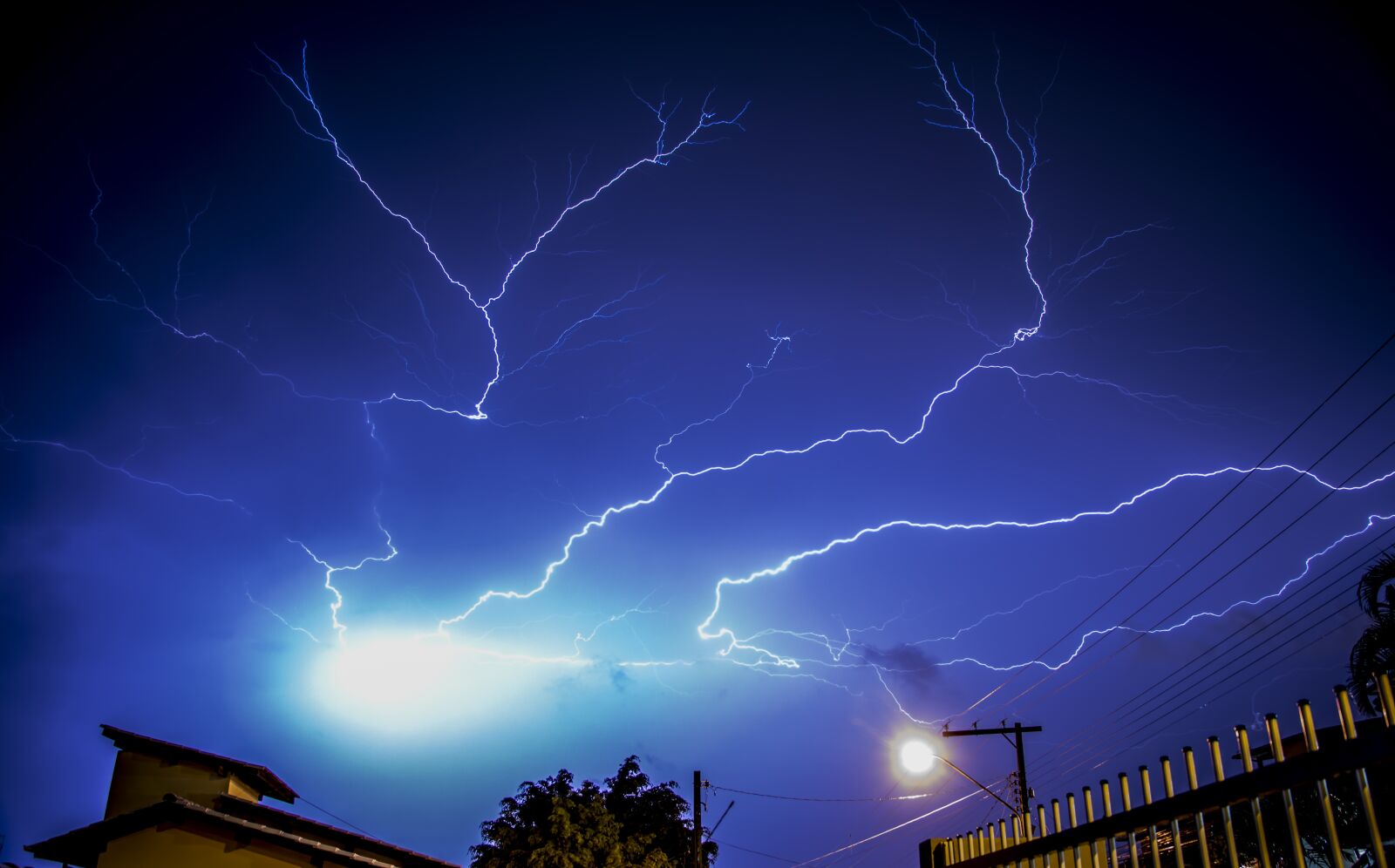 Canon EOS 700D (EOS Rebel T5i / EOS Kiss X7i) sample photo. Sky, thunderstorm, storm photography