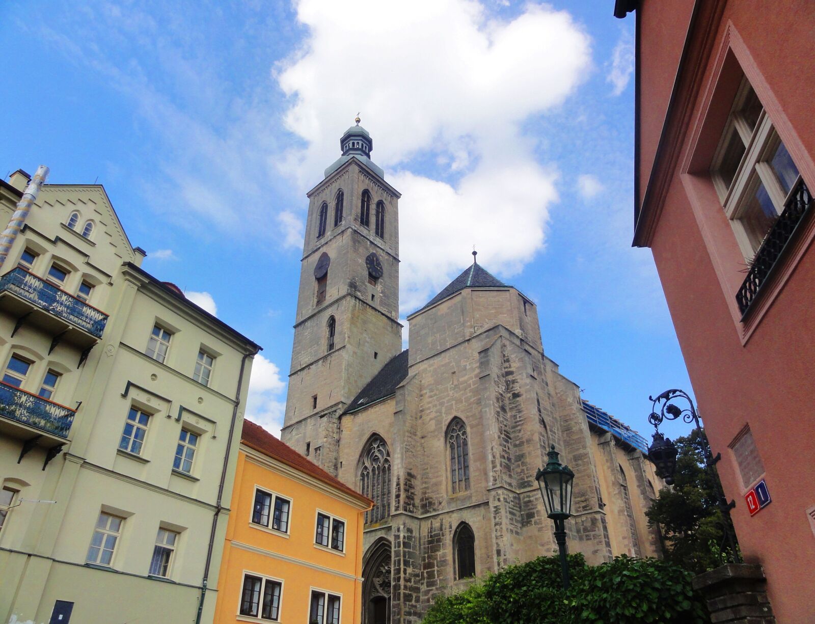 Sony DSC-HX5V sample photo. Medieval, town, czechia photography