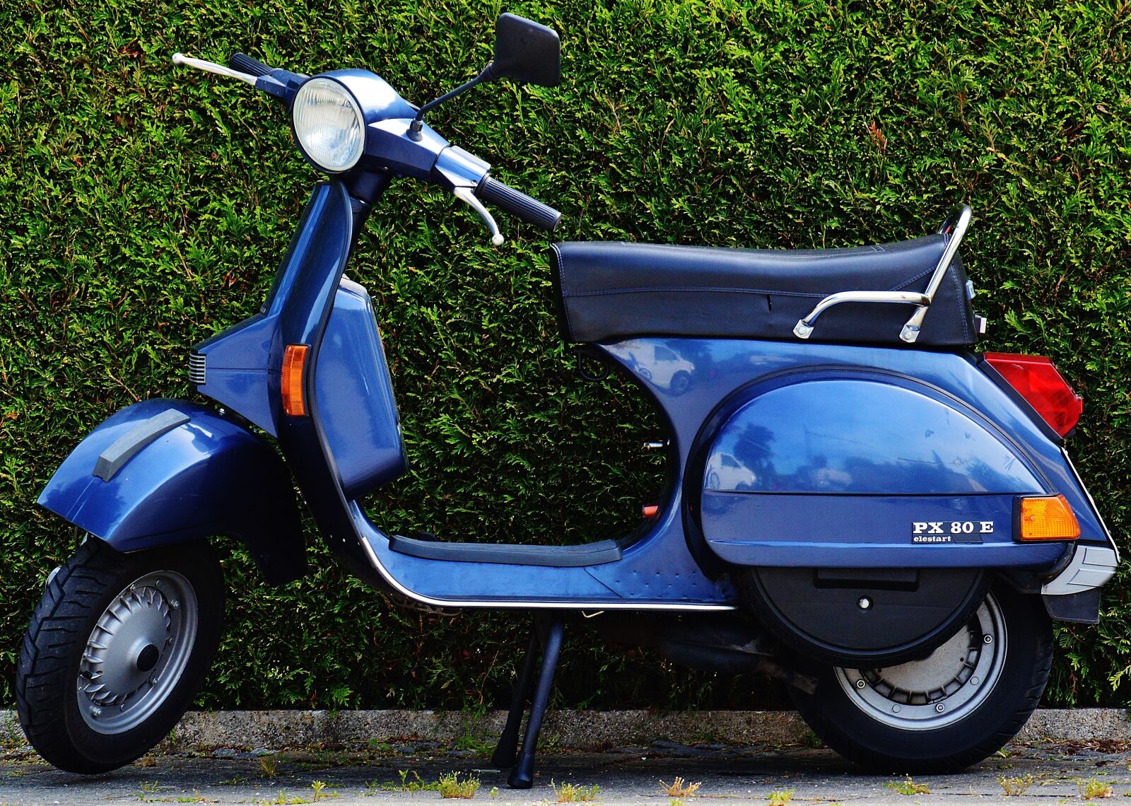Nikon D3200 sample photo. Vespa, roller, motor scooter photography