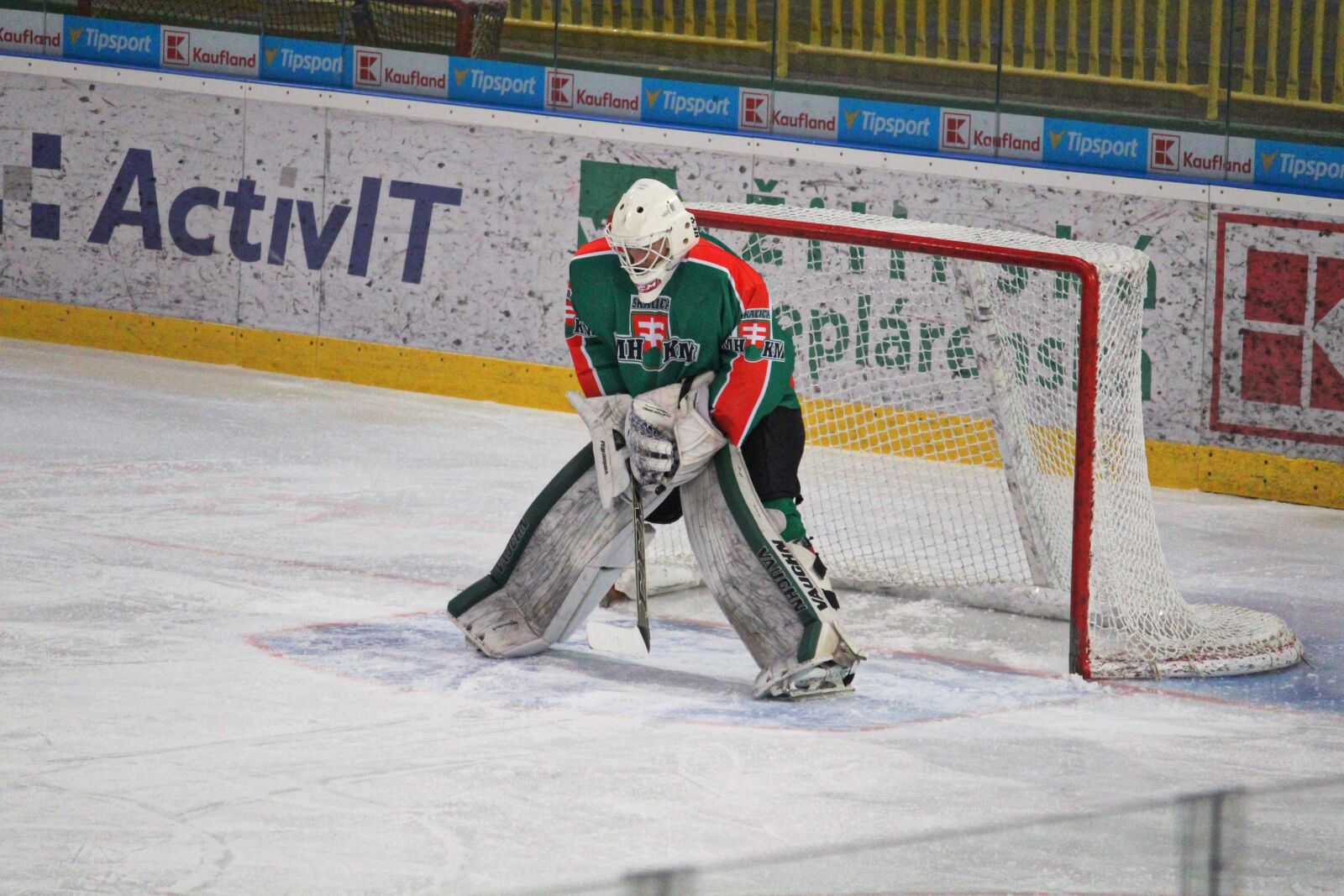 Canon EF-S 55-250mm F4-5.6 IS STM sample photo. Hockey, goalkeeper, mshkm skalica photography