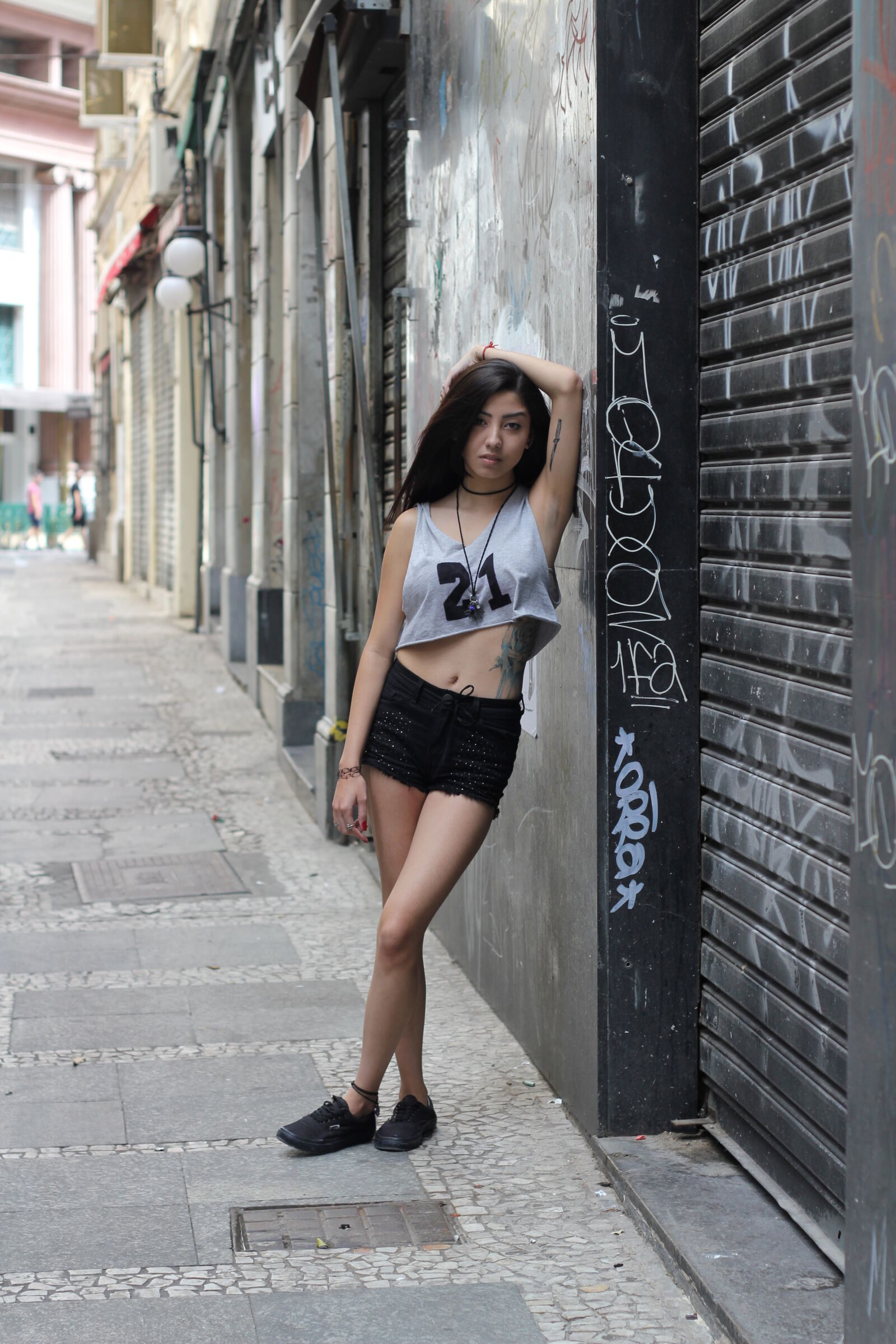 Canon EOS 550D (EOS Rebel T2i / EOS Kiss X4) sample photo. Br, brazil, edifice, girl photography