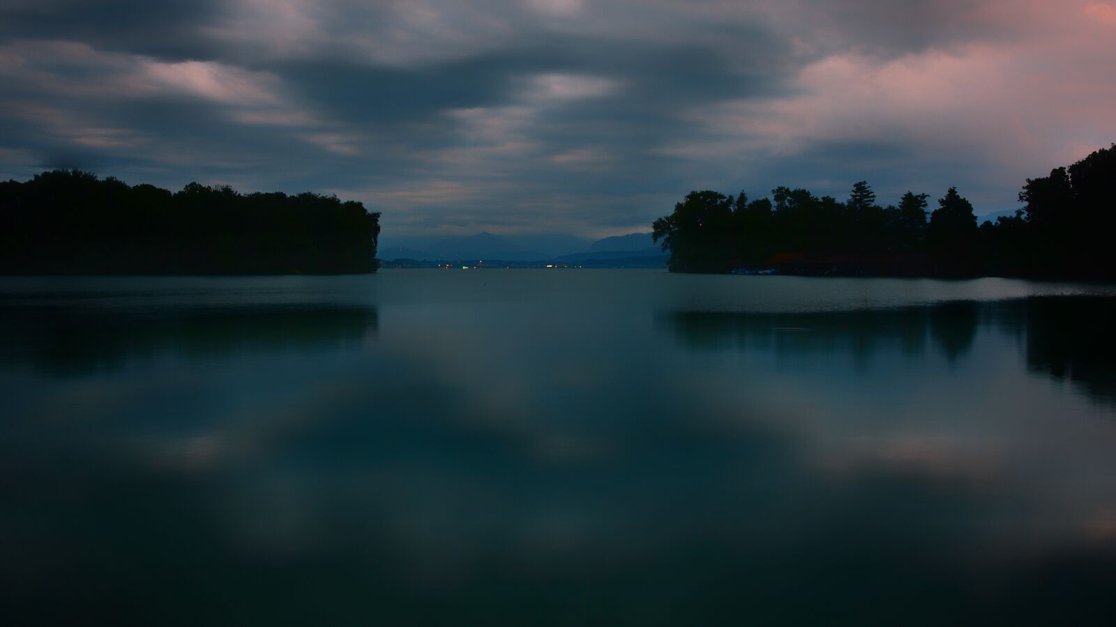 Nikon D7200 sample photo. Shadow, water, sunset photography
