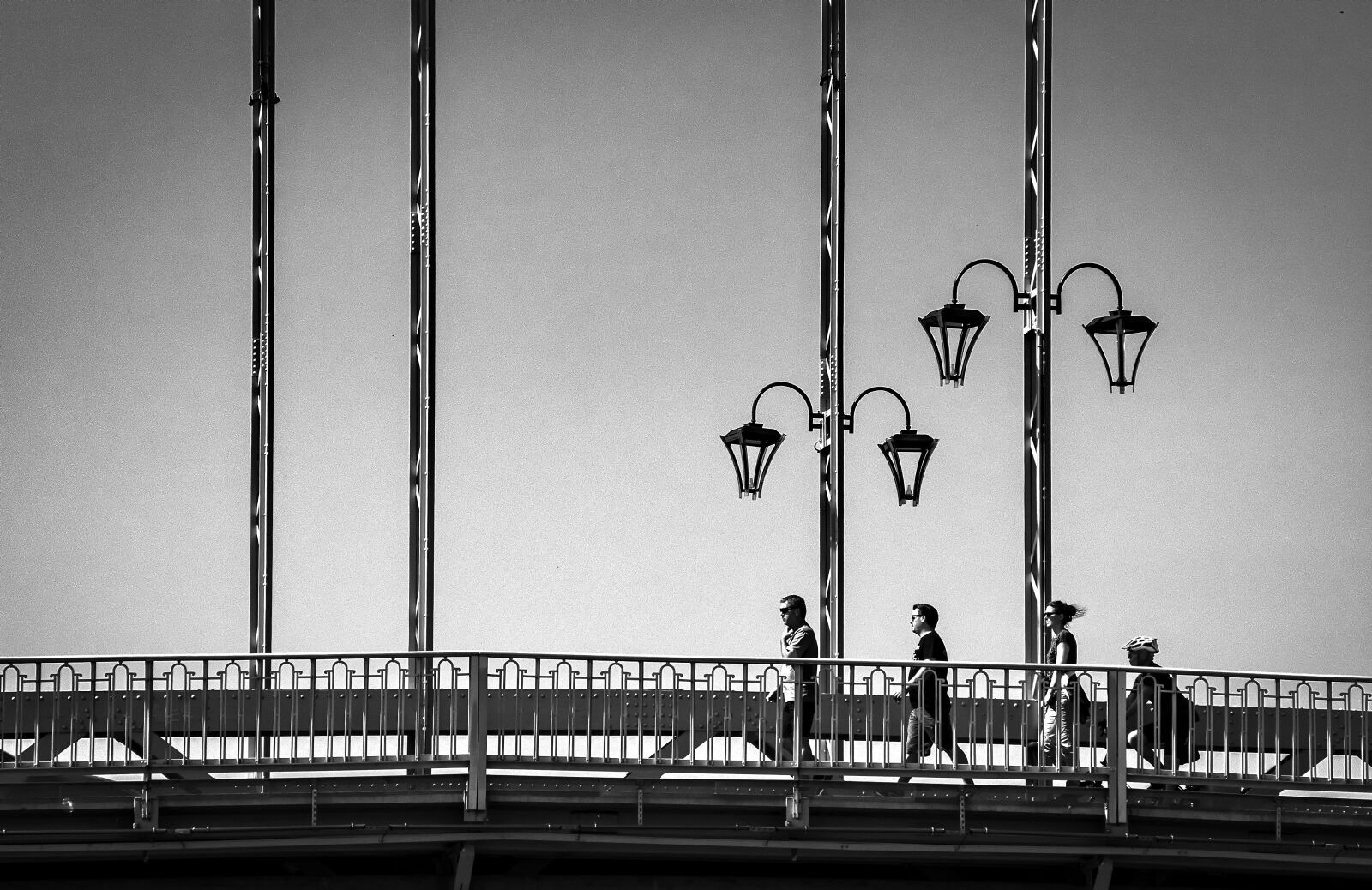 Canon EF-S 18-135mm F3.5-5.6 IS USM sample photo. Bridge, black and white photography