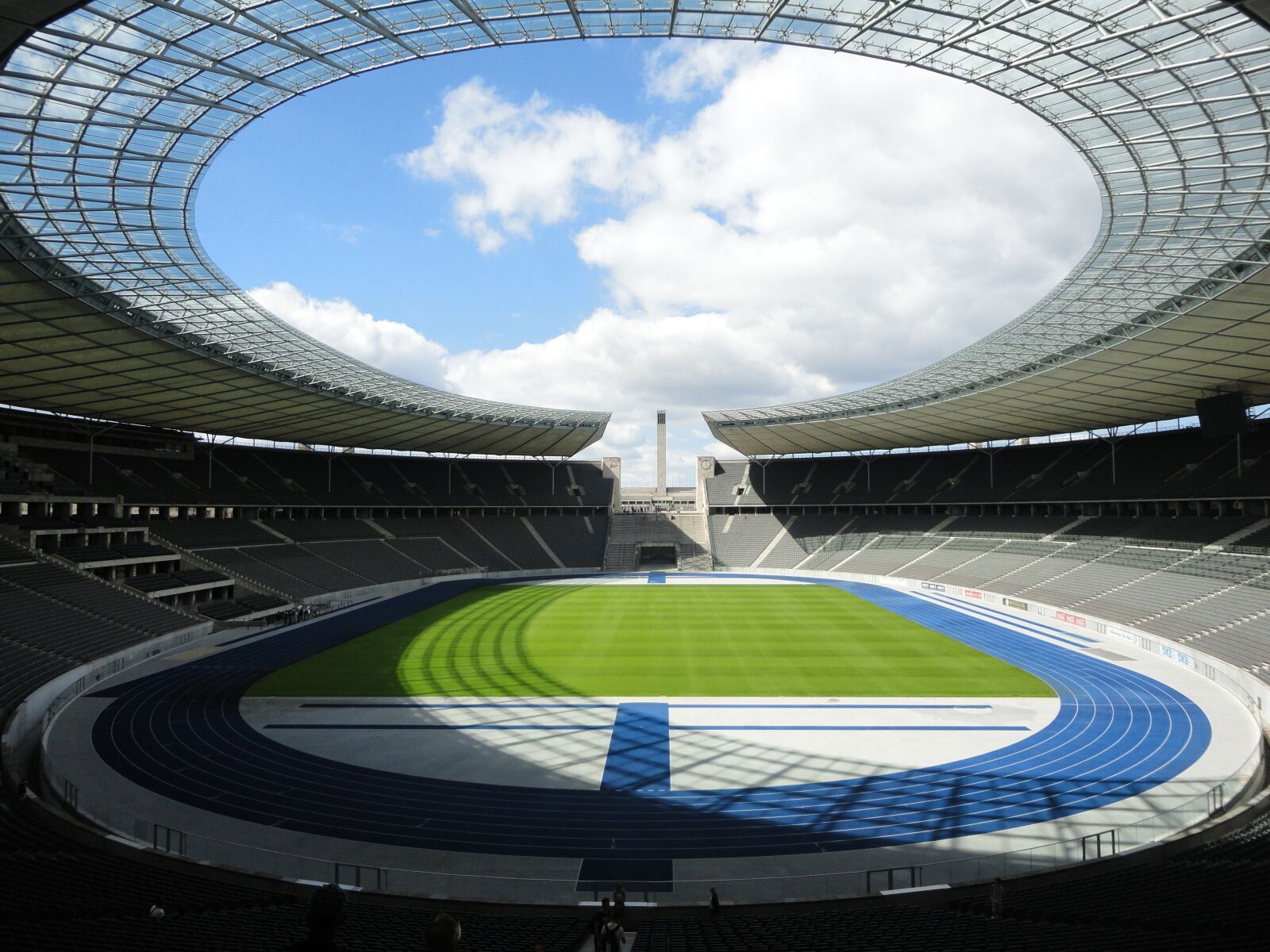 Sony DSC-W380 sample photo. Stadium, main grandstand, grandstand photography