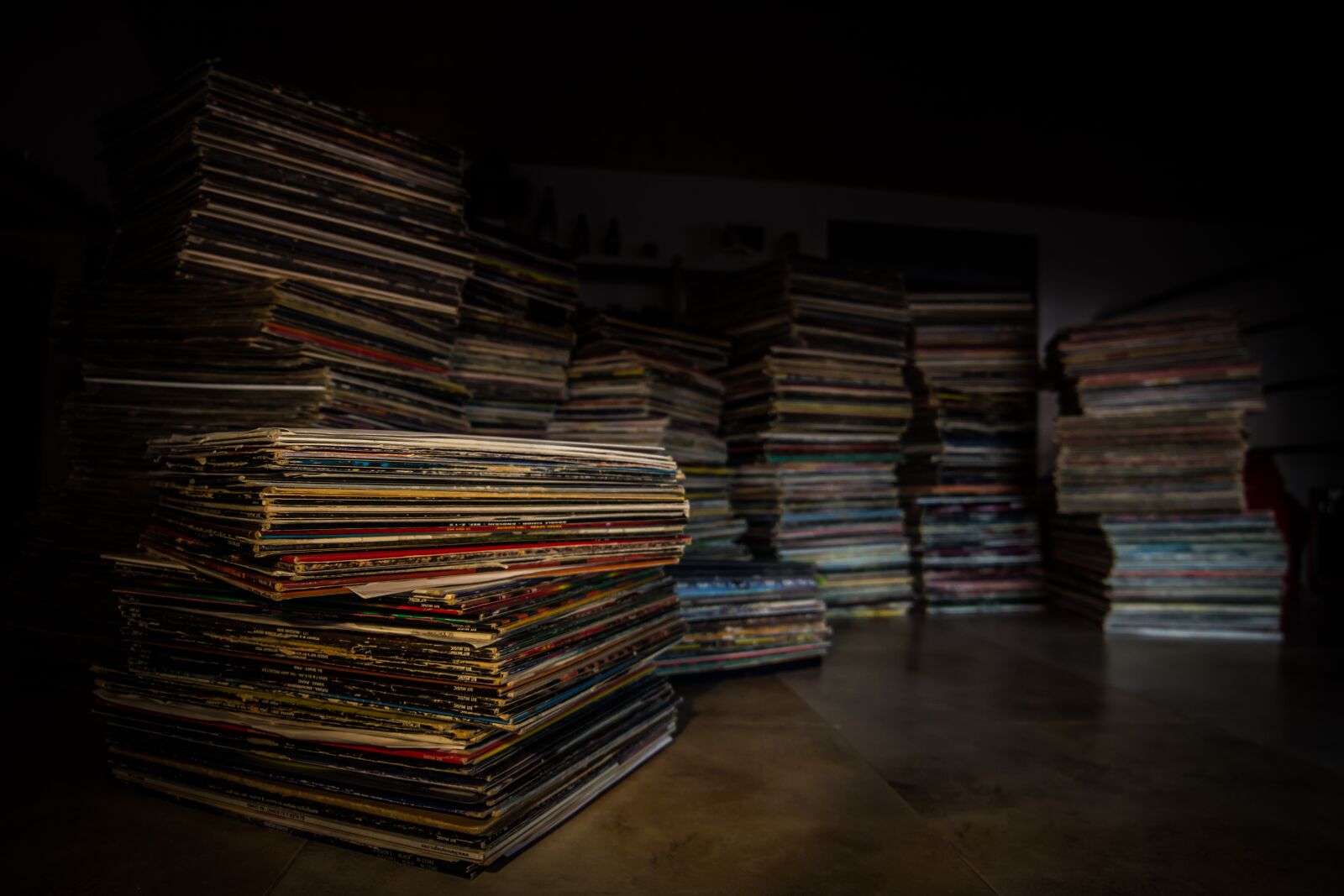 Canon EOS 60D sample photo. Vinyl, collection, disk photography