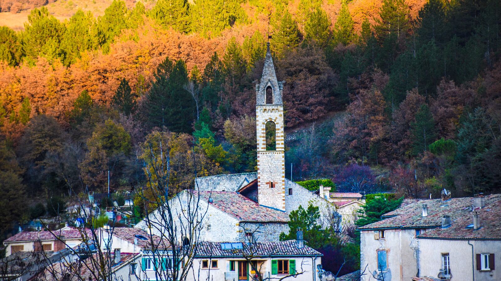 Nikon D5600 sample photo. Sisteron, france, provence photography