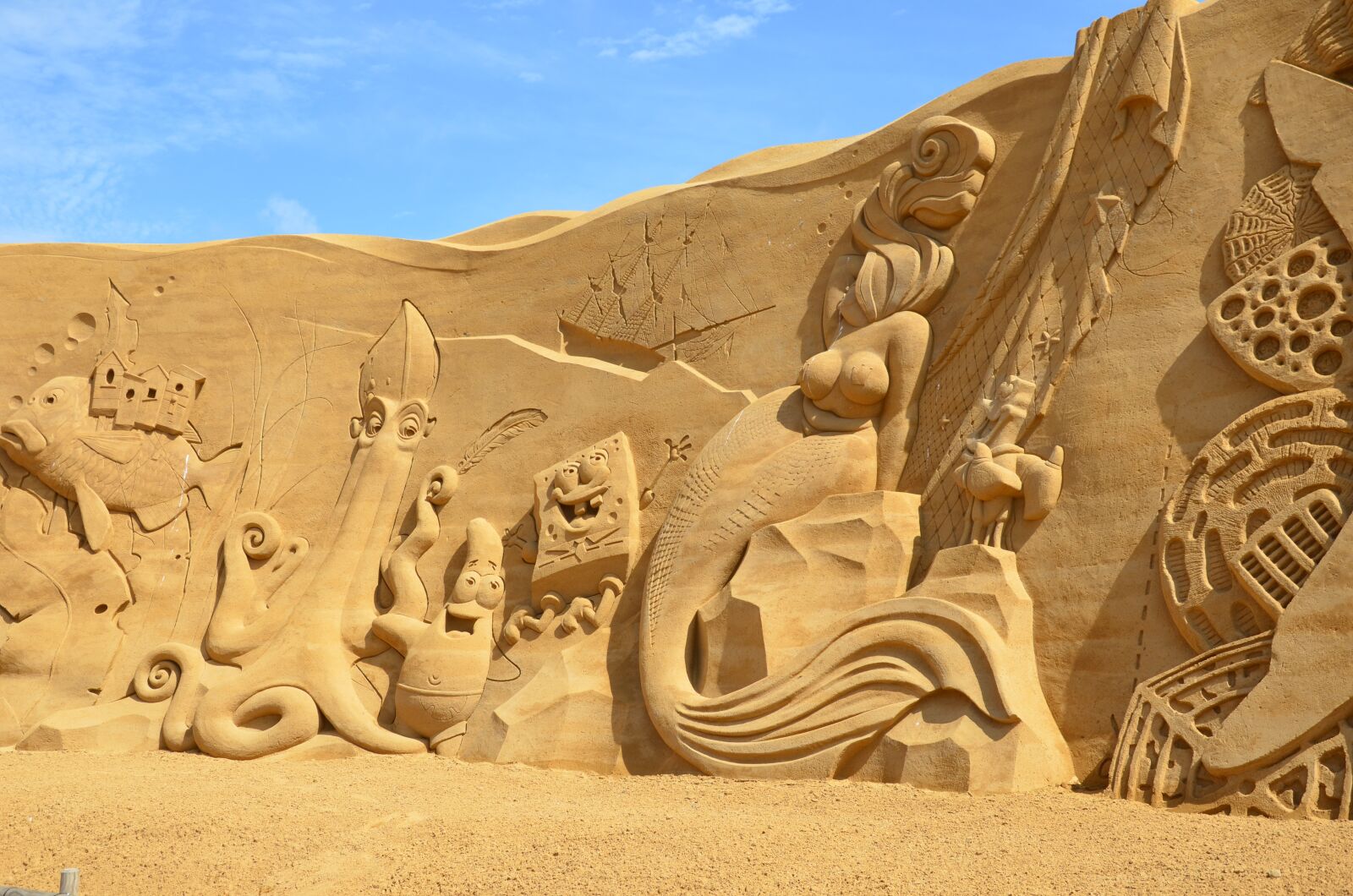 Nikon D5100 sample photo. Sand sculptures, art, sculpture photography