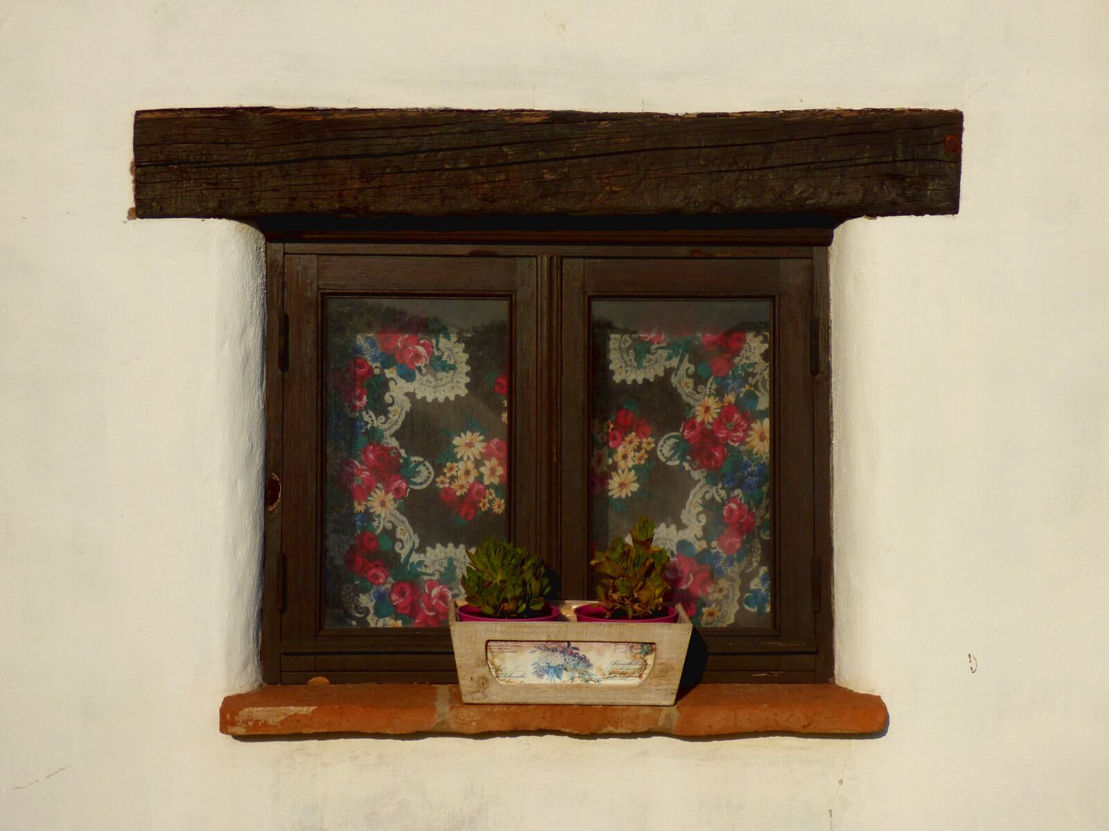 Panasonic DMC-FZ72 sample photo. Window, house, wooden photography