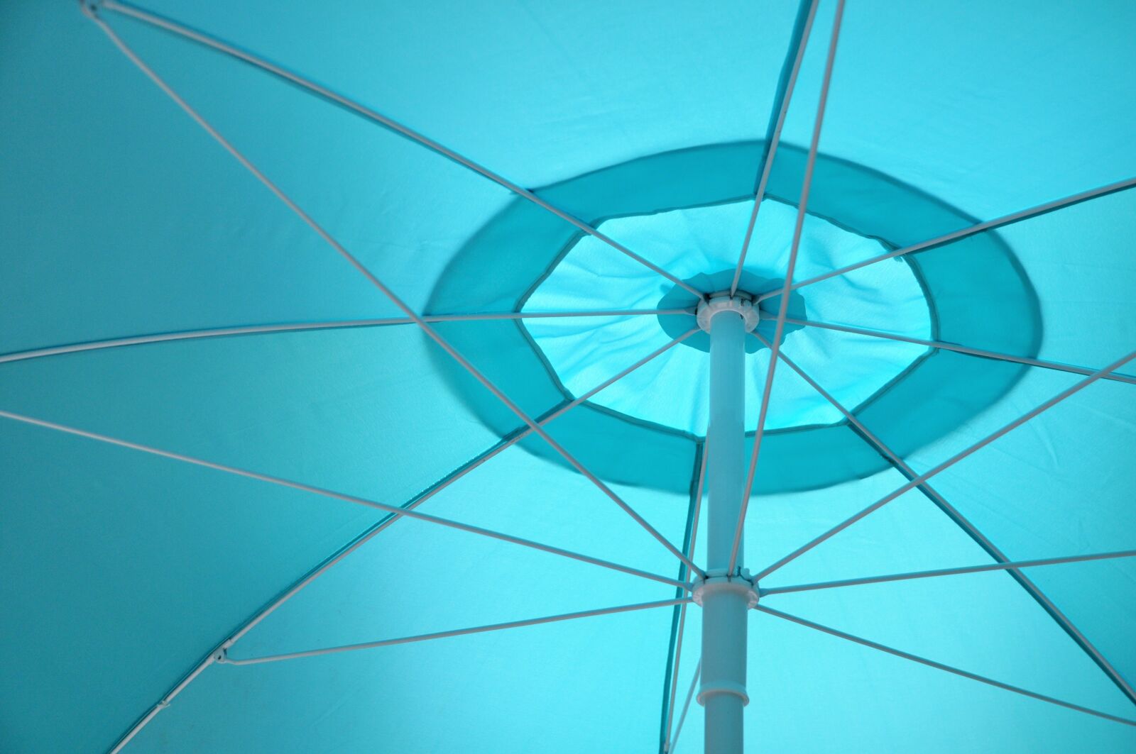 Nikon D90 sample photo. Parasol, blue, summer photography