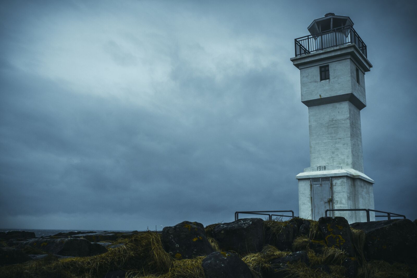 Sony SLT-A68 + 20mm F2.8 sample photo. Iceland, the lighthouse, lighthouse photography