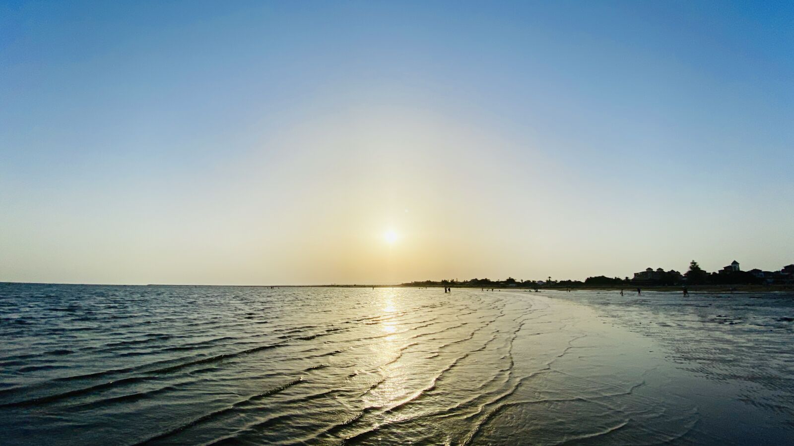 Apple iPhone 11 Pro Max sample photo. Sun, beach, sea photography